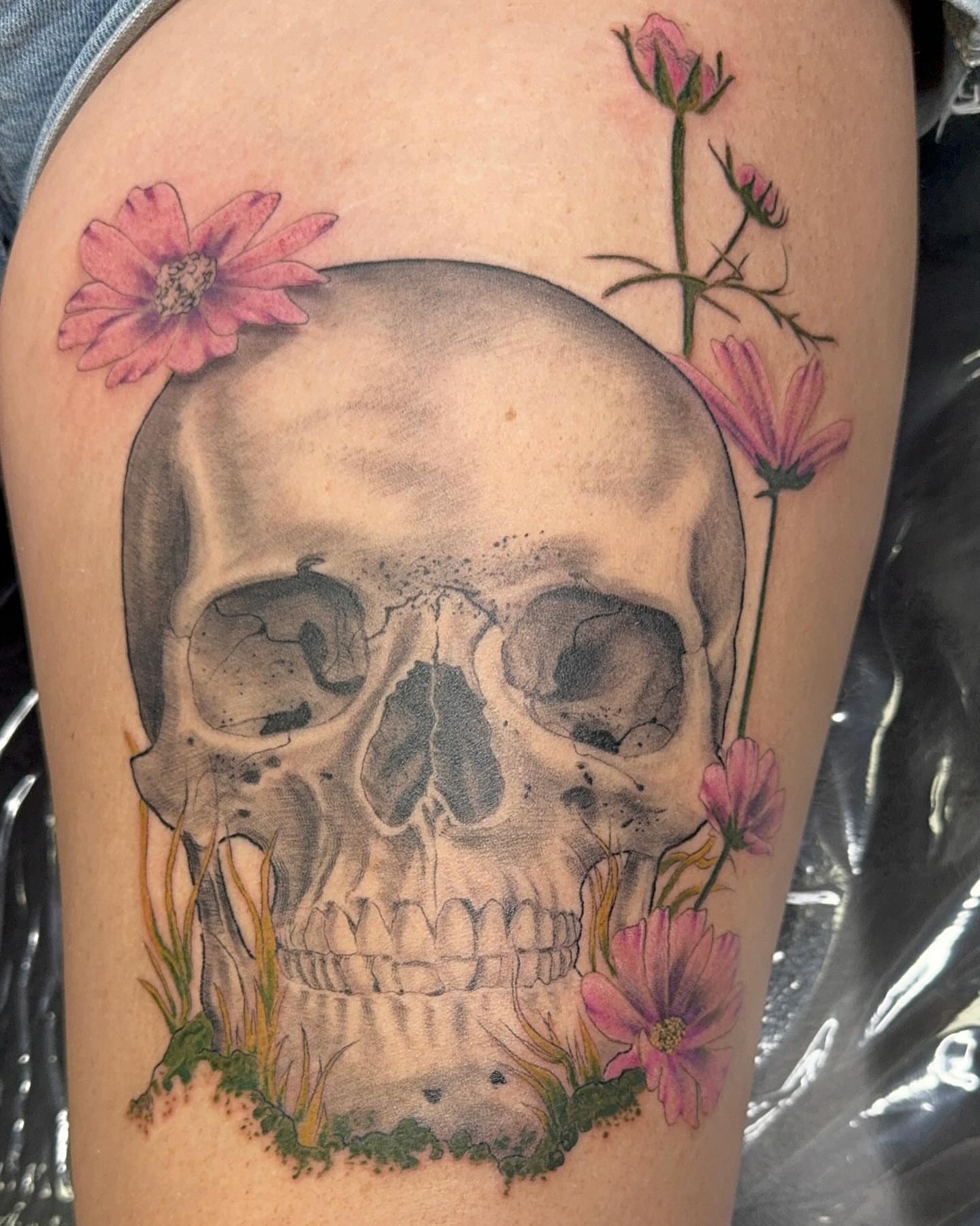 Tattoo by @meme_tattoos — realism, dotwork