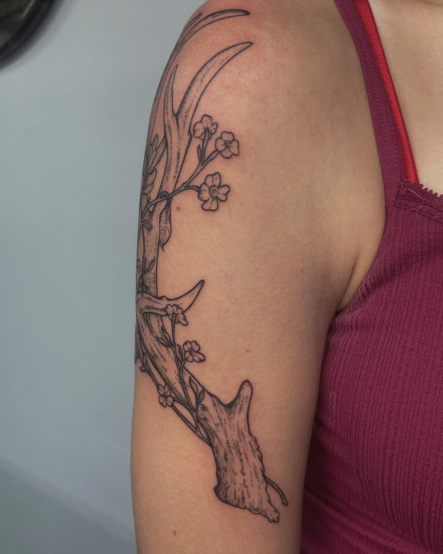 Tattoo by @allieruck_tattoos — black_and_grey