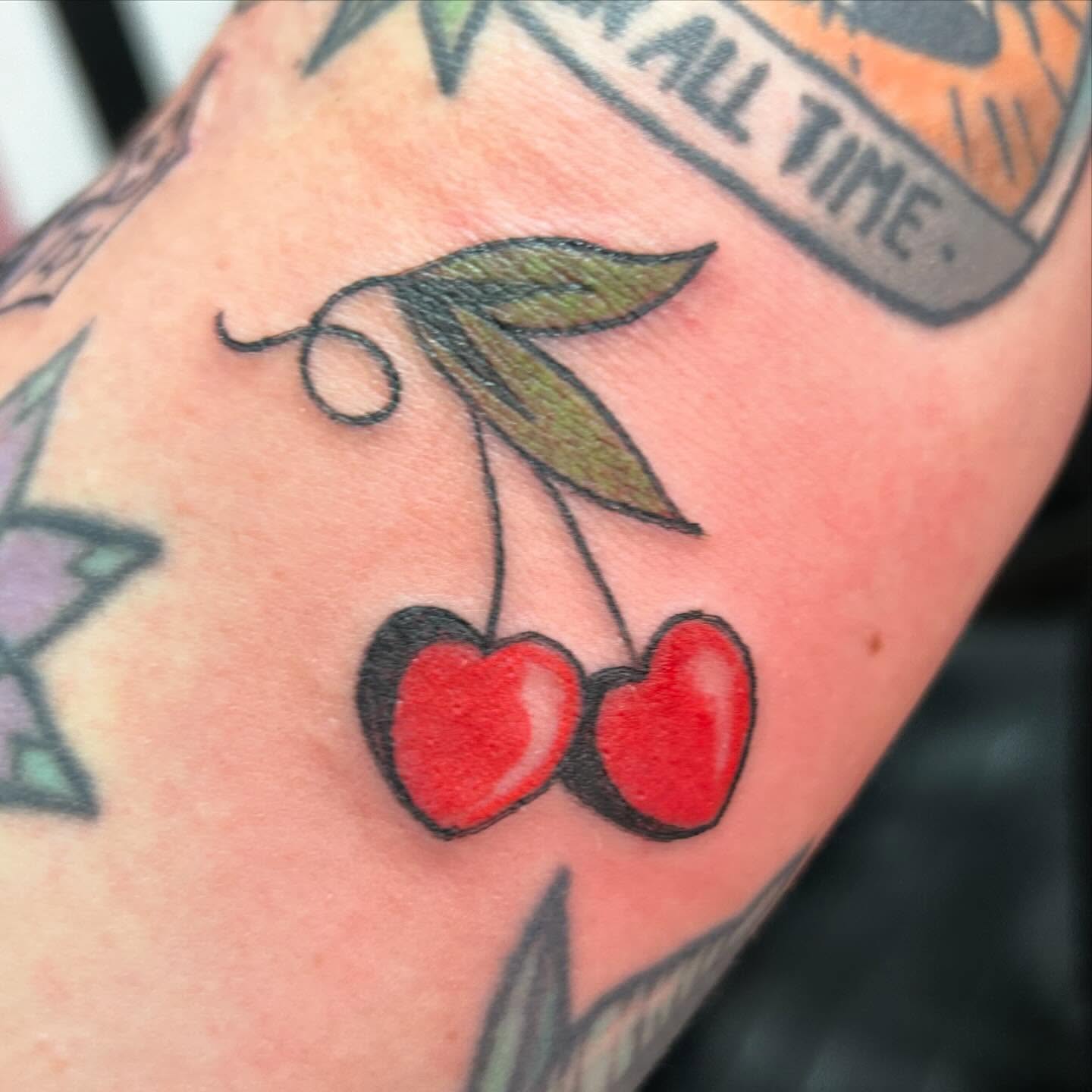 Tattoo by @laurencaldwelltattoo โ american_traditional