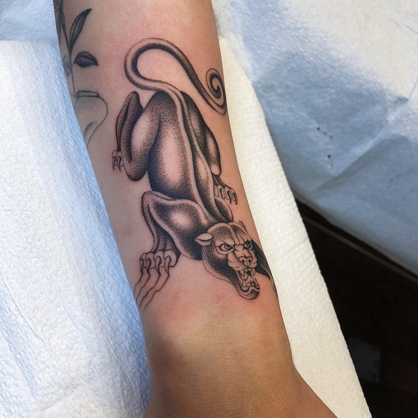 Tattoo by @mickeyycarlisle — black_and_grey