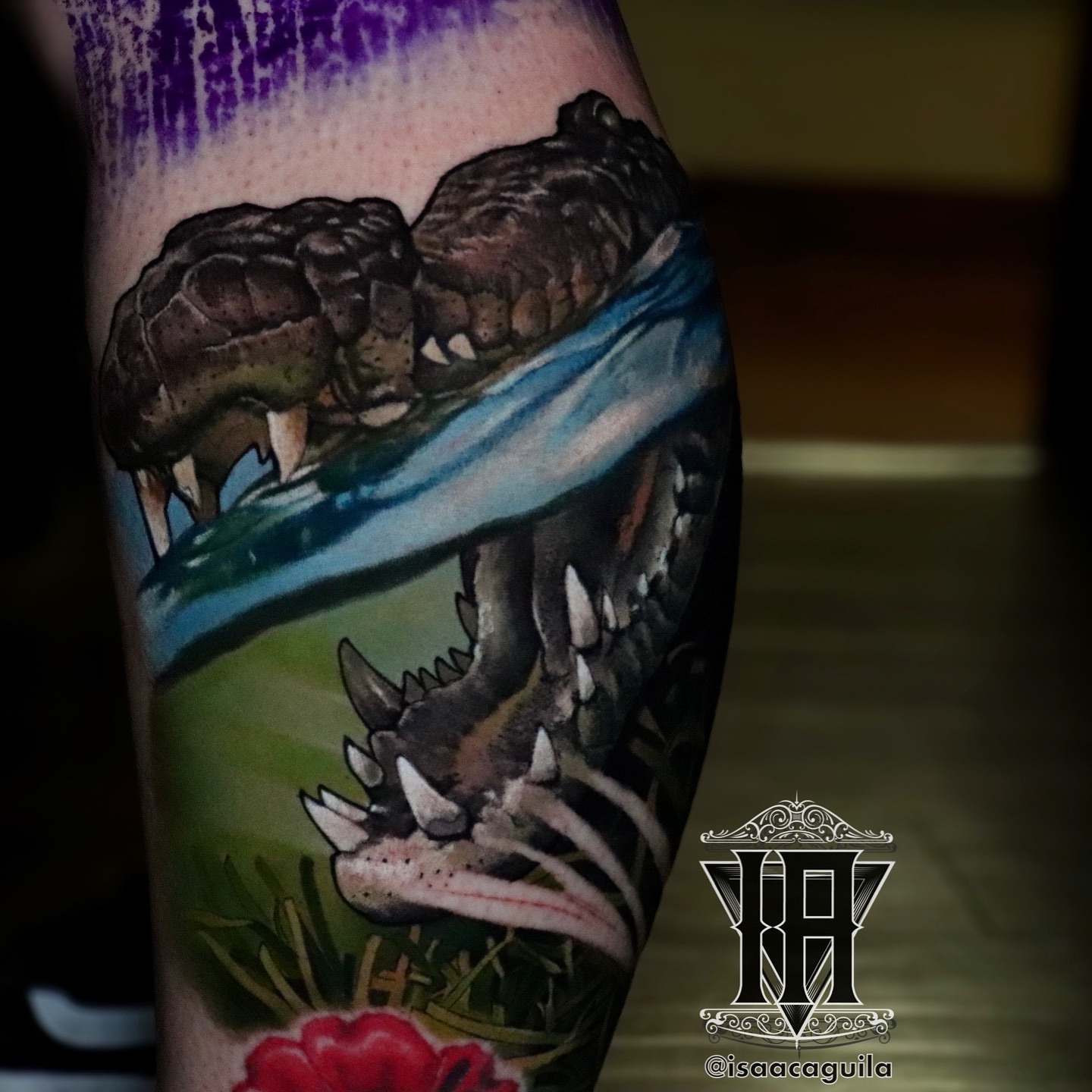 Tattoo by @isaacaguila โ realism