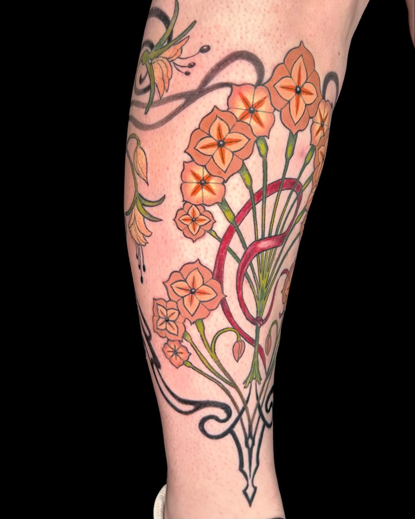 Tattoo by @le_babs — new_school, ornamental
