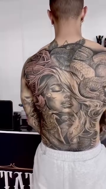 Tattoo by @puratintamiami — realism, black_and_grey