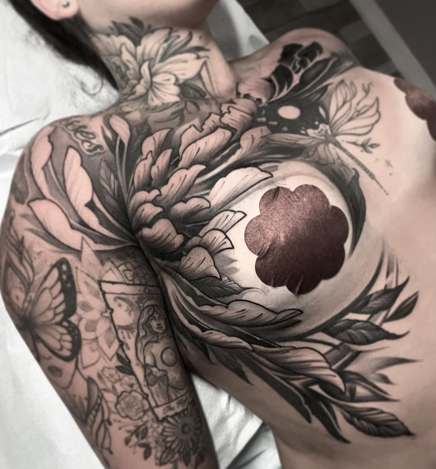 Tattoo by @alexrockoff — black_and_grey