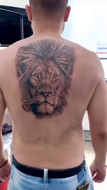 Tattoo by @puratintamiami — realism, black_and_grey