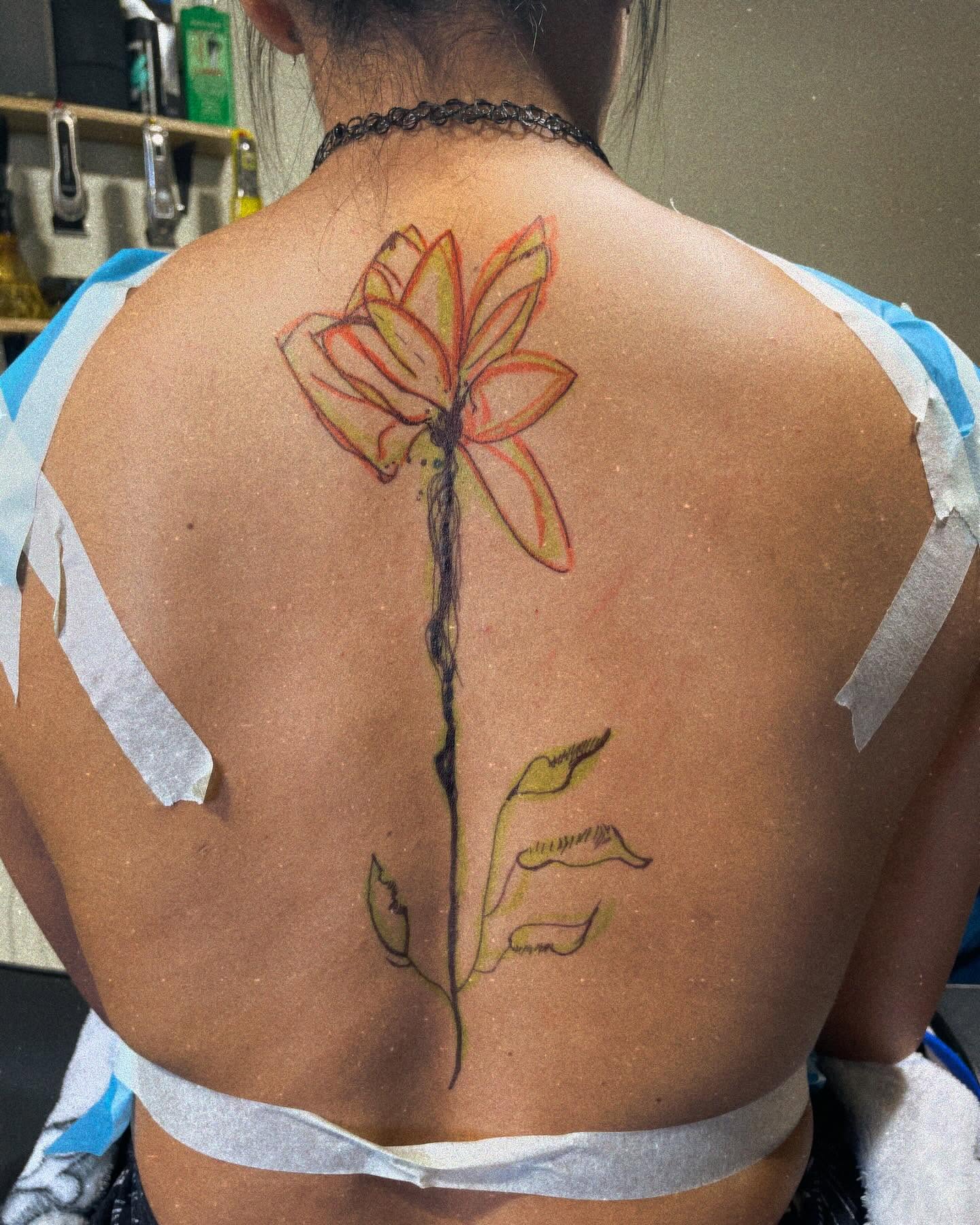Flower dotwork tattoo on the back by Noriega Josué