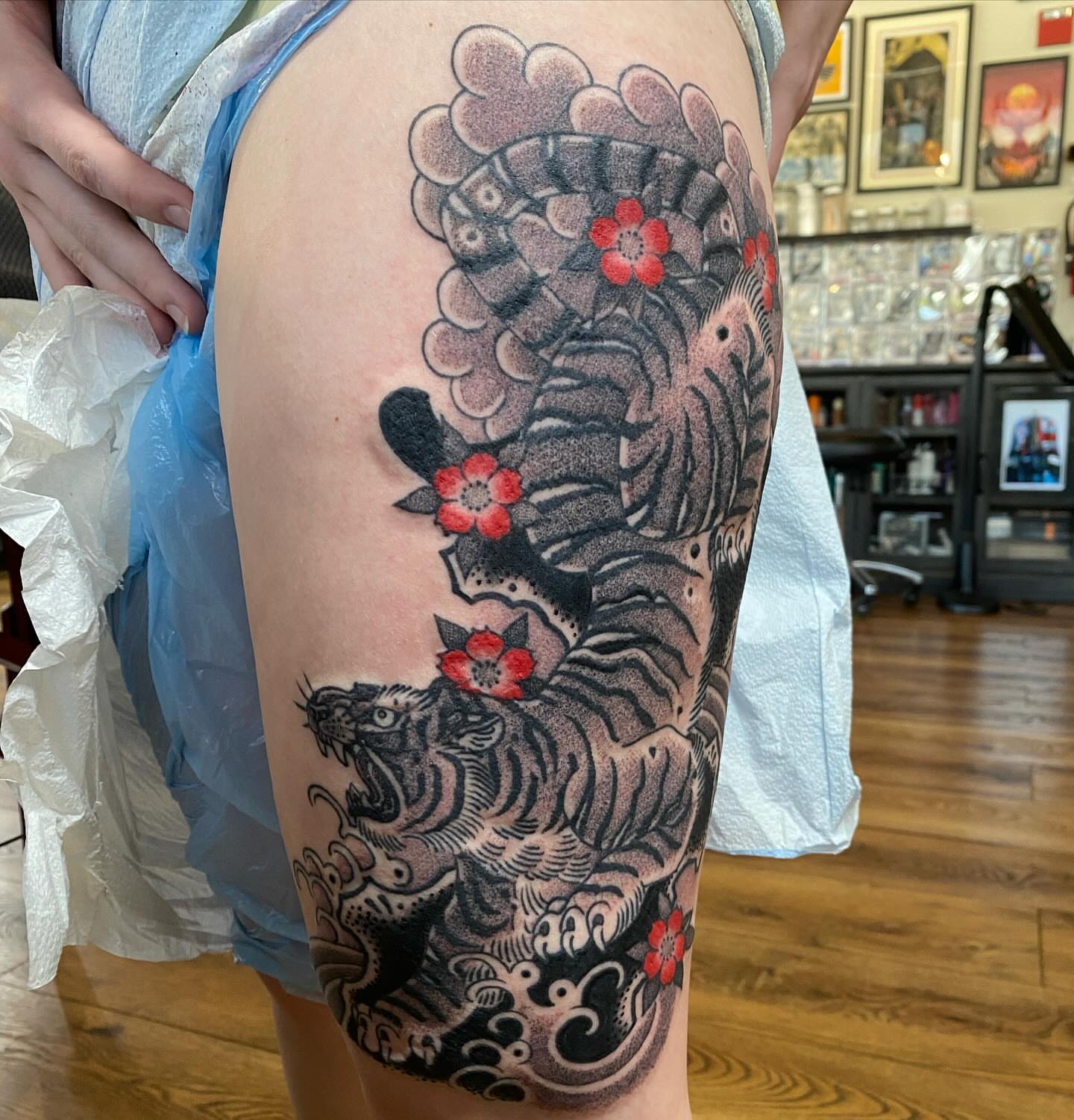 Tattoo by @ben_cheesewht โ japanese_irezumi