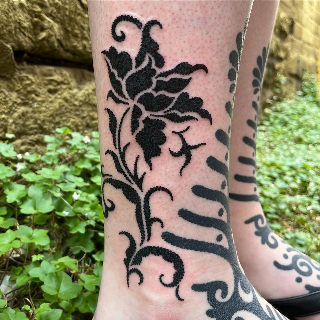 Tattoo by @f_u_z_z_z_z_ — blackwork, dotwork