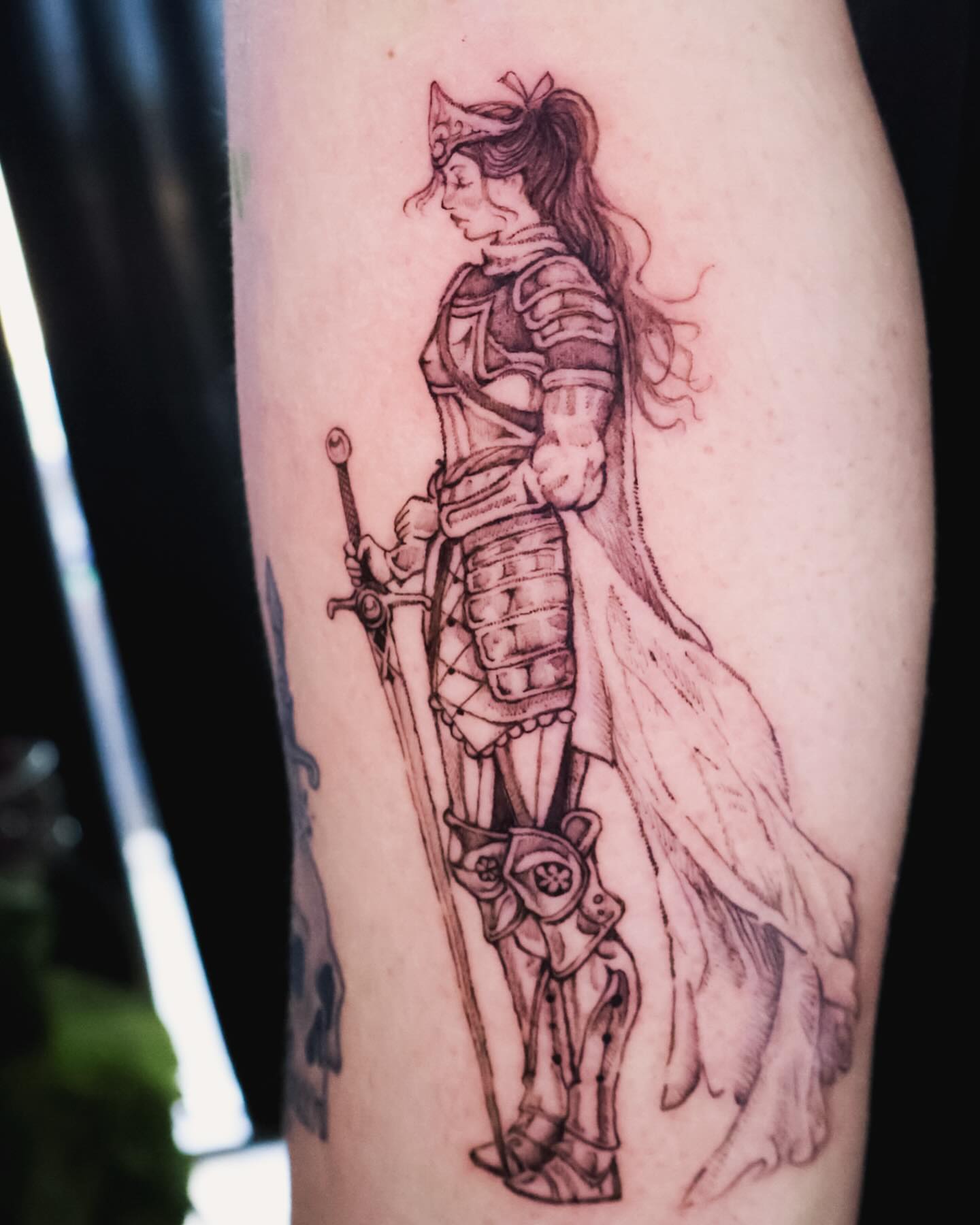 Tattoo by @qsltattoo — black_and_grey