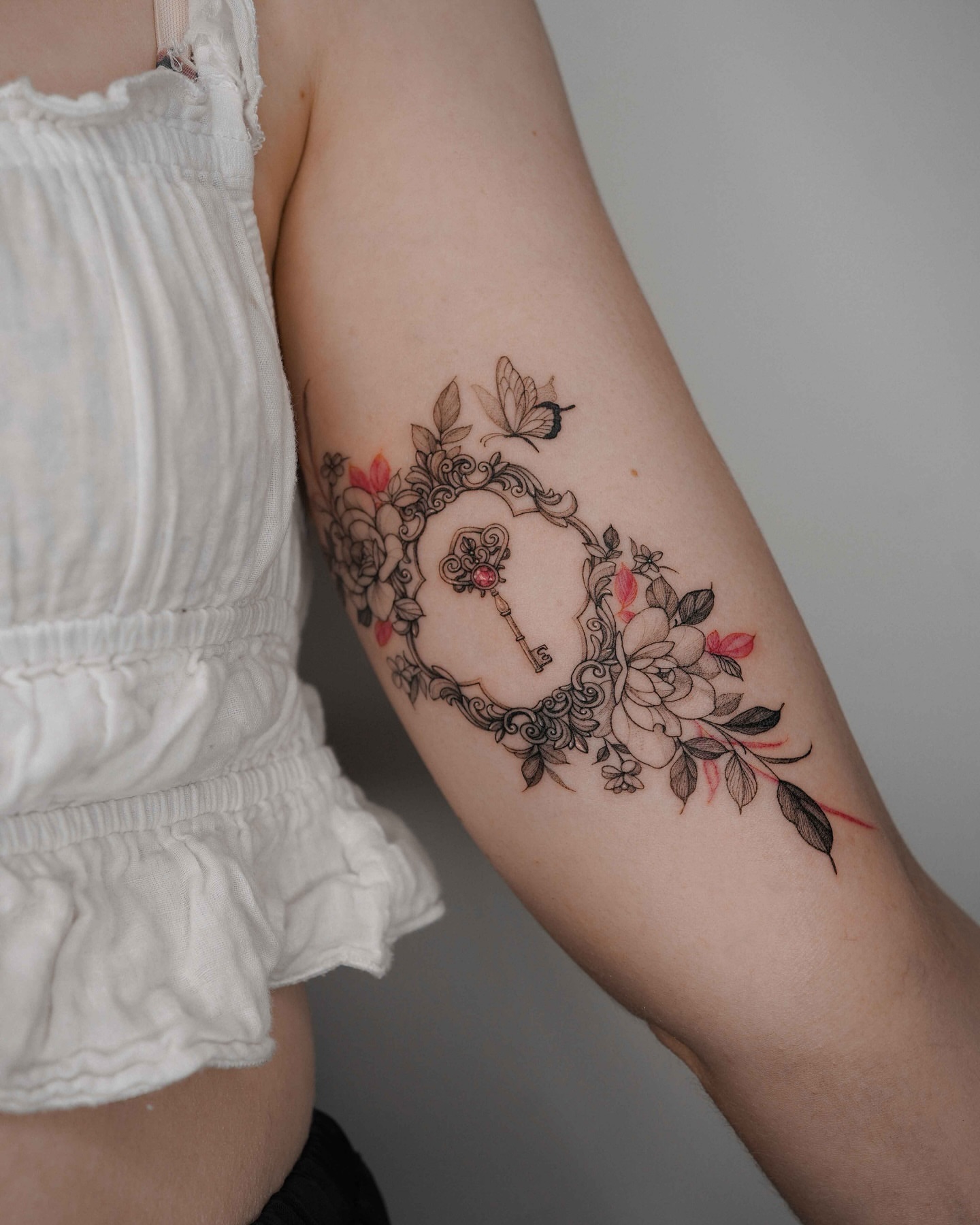 Tattoo by Yeonji, Auckland