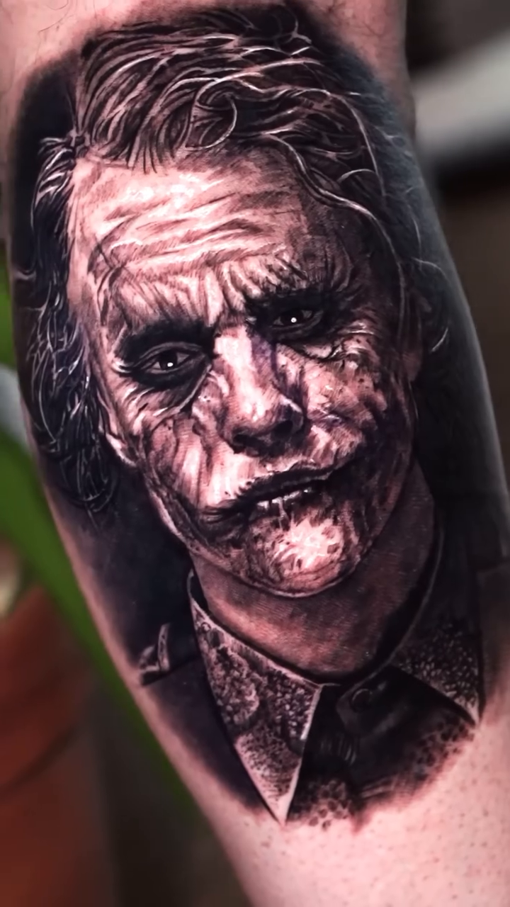Tattoo work at Knoxville Tattoo Convention
