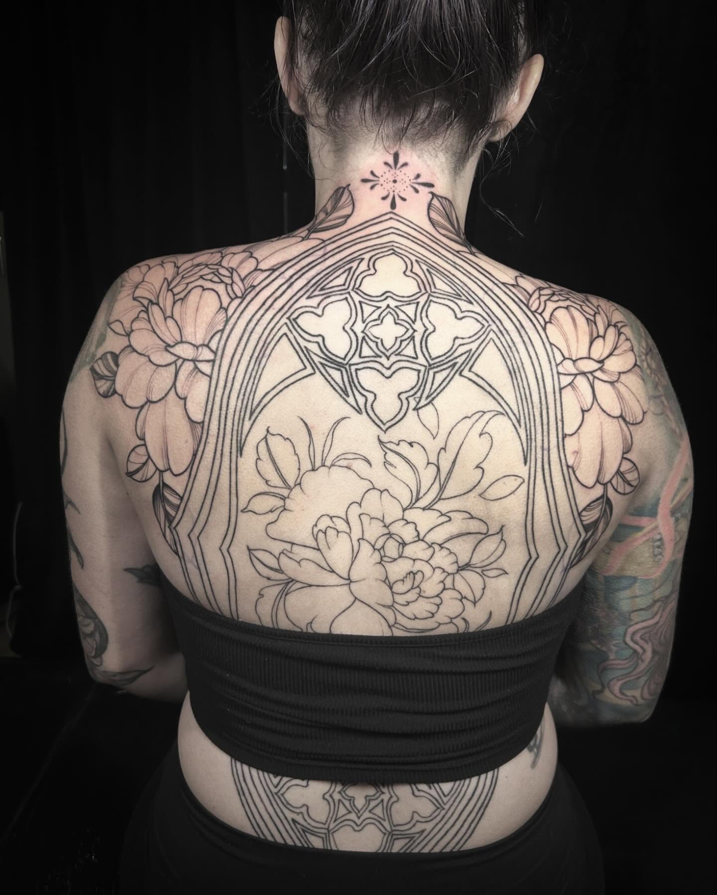Tattoo by @finelinesbylena — black_and_grey, geometric
