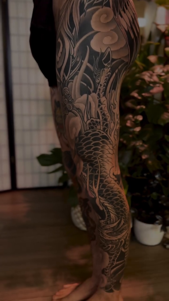Tattoo by @rog_kelly — japanese_irezumi, black_and_grey