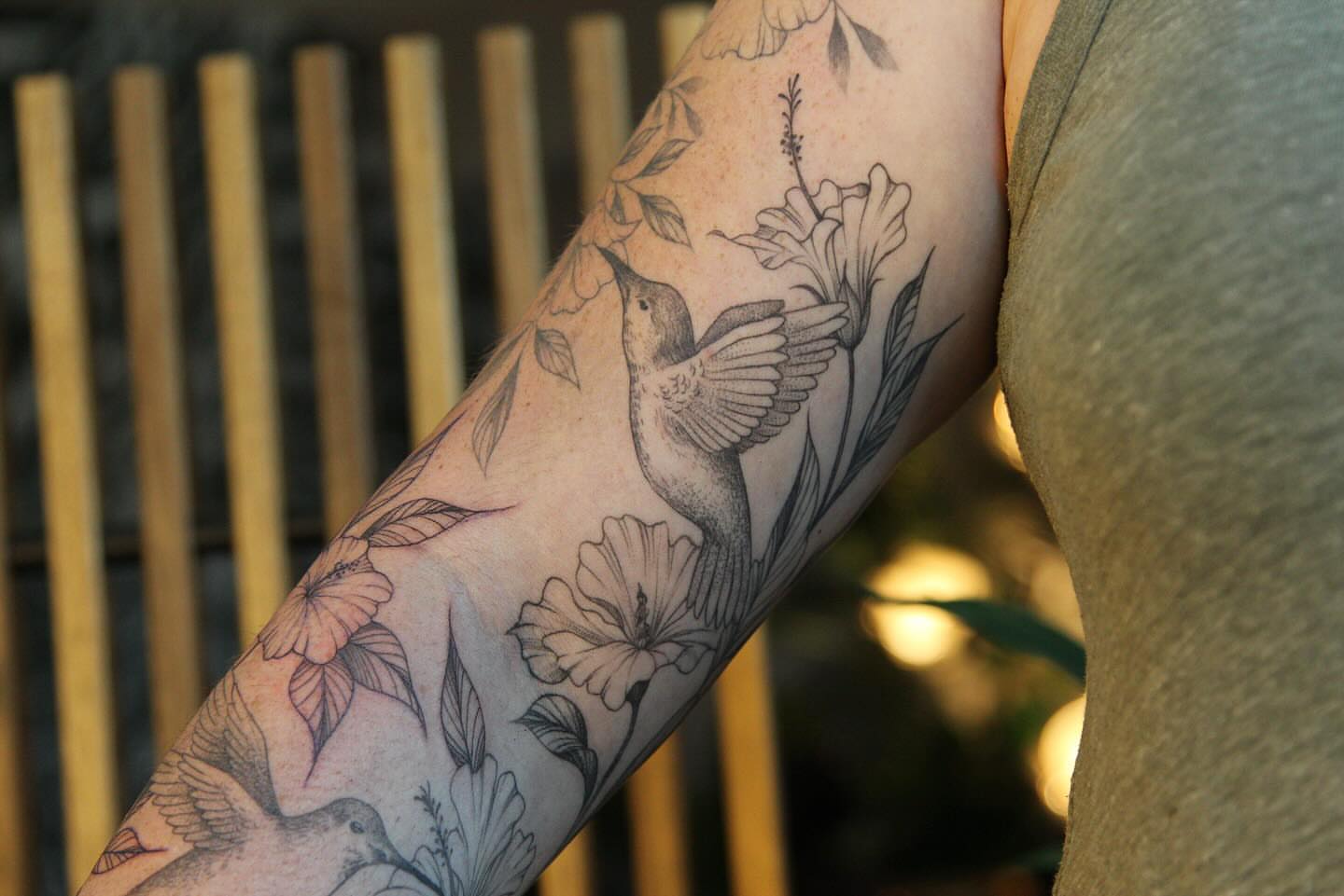 Hummingbird and flowers dotwork tattoo on the forearm by π―π²ππΆπ±π¦π¦π€π’π― π₯ πͺπ¦π π₯π¦π€ππ« π±ππ±π±π¬π¬ ππ―π±π¦π°π± πββ¬