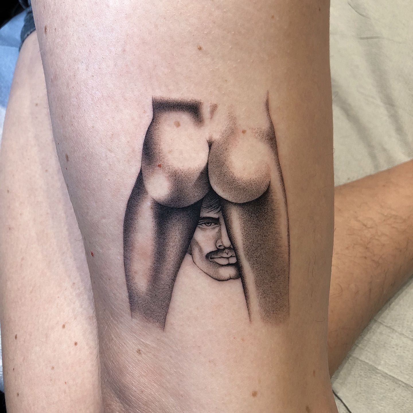 Tattoo by @mickeyycarlisle — realism, dotwork