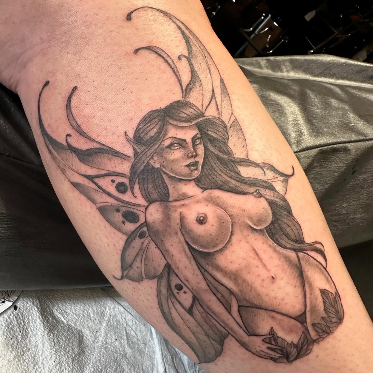 Tattoo by @mittzhell — black_and_grey, realism