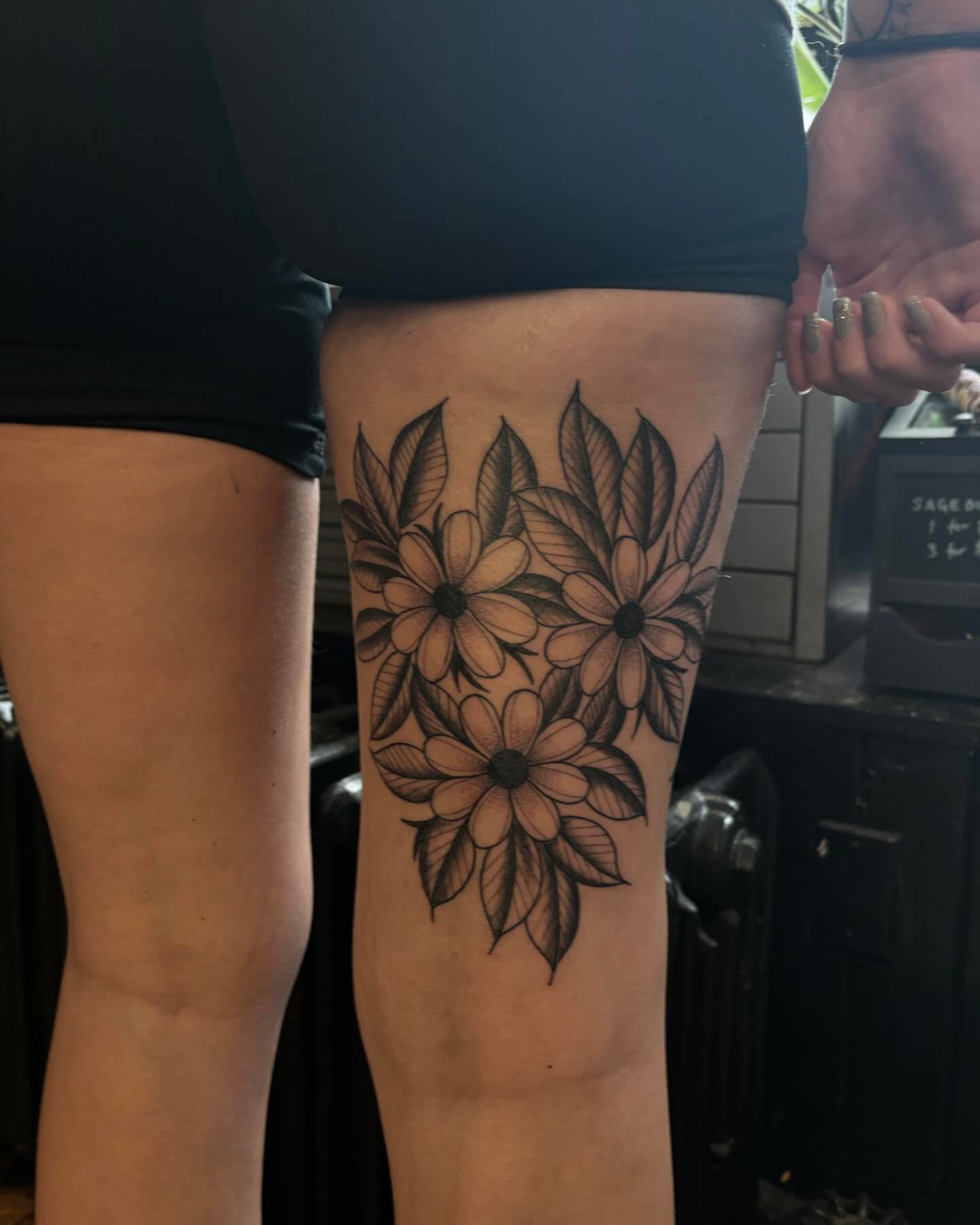 Tattoo by @chloeinknart — black_and_grey