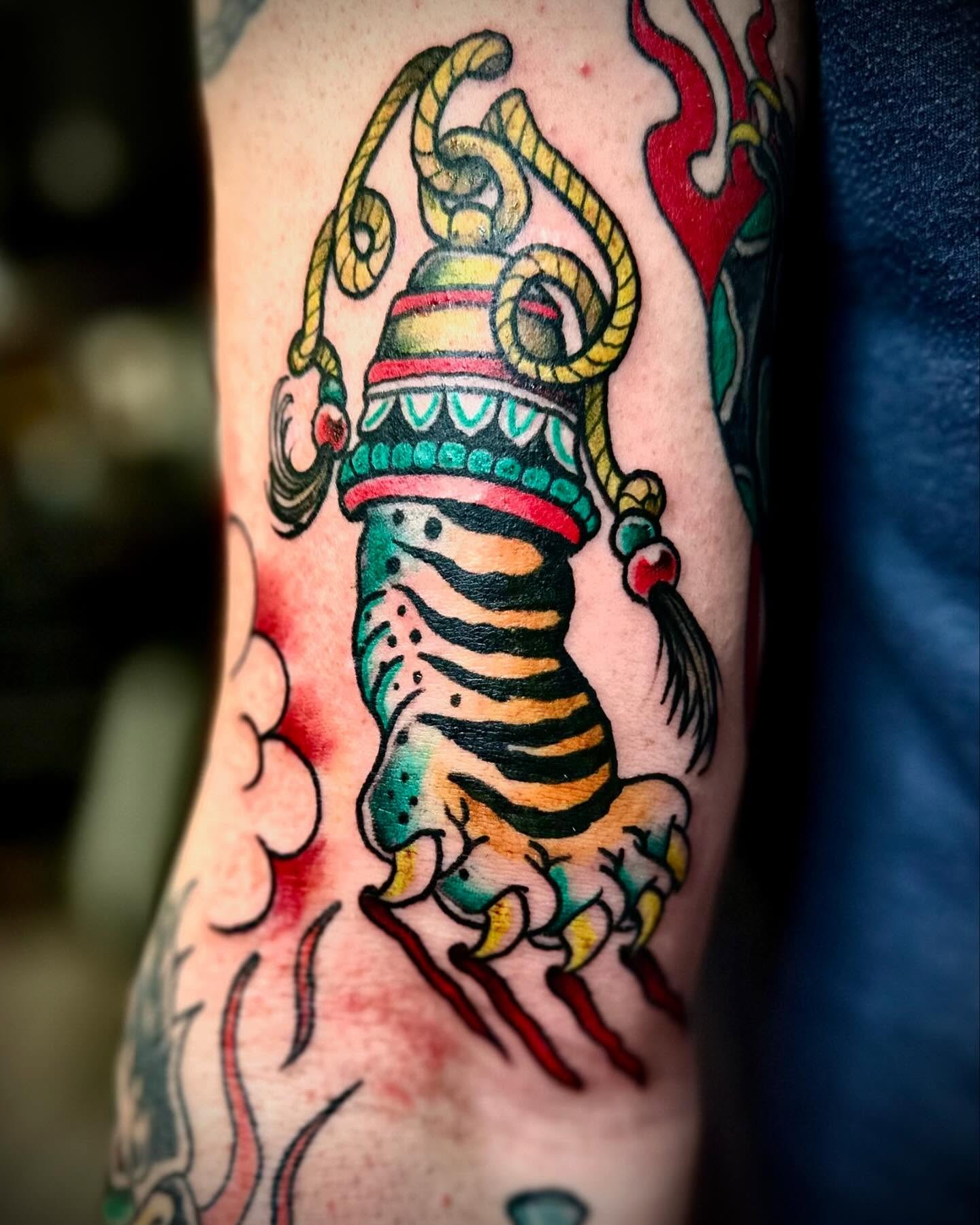 Tiger American traditional tattoo on the forearm by Tattoo Artist Ian Day (Everlasting_Art_Ink)
