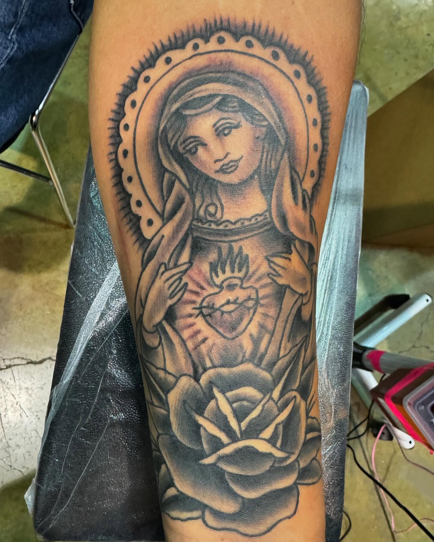 Tattoo by @dvasqueztattoo — american_traditional, black_and_grey