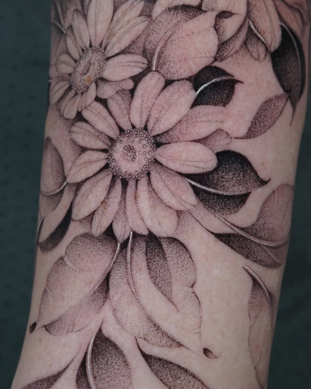 Tattoo by @belfernandezink — dotwork, realism