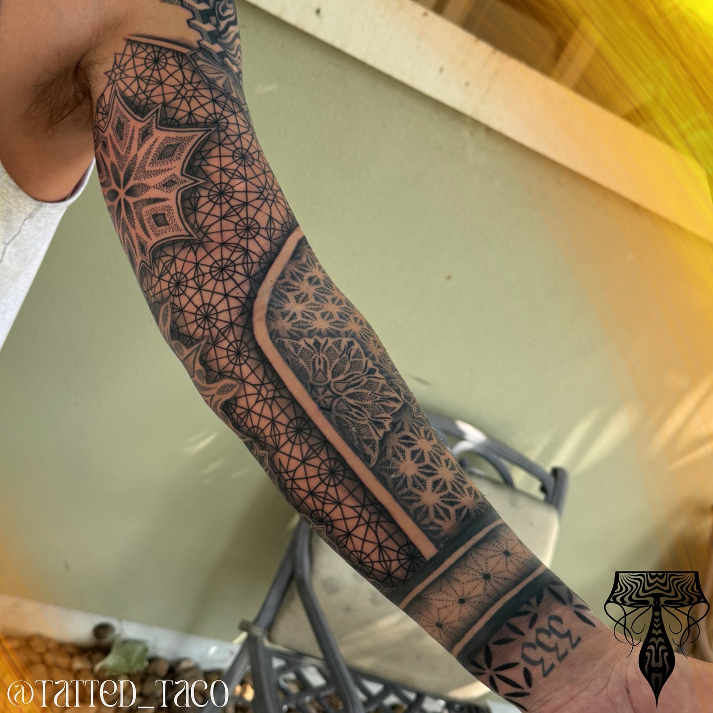 Tattoo by @tatted_taco โ geometric
