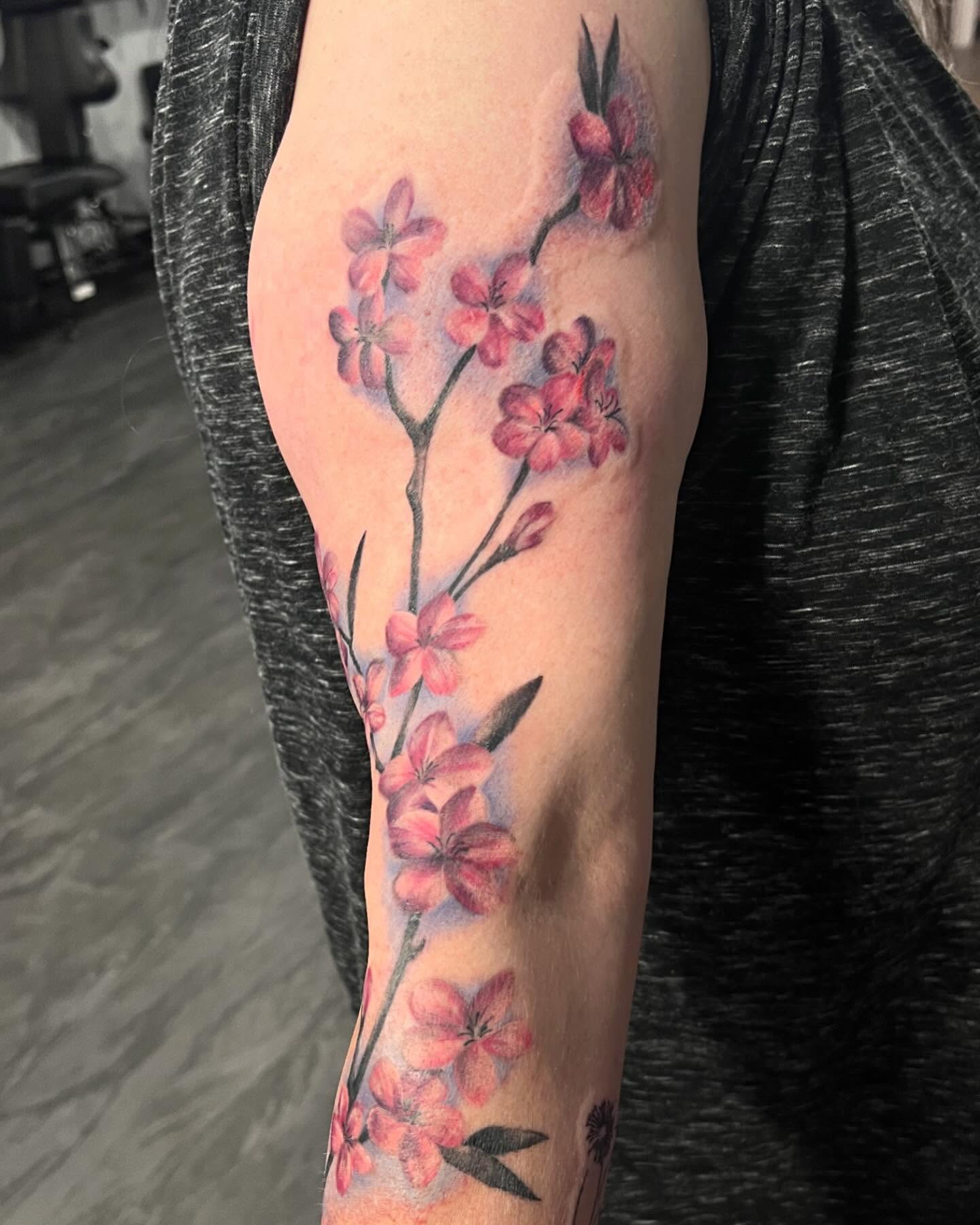 Tattoo by @emilytattoos โ realism
