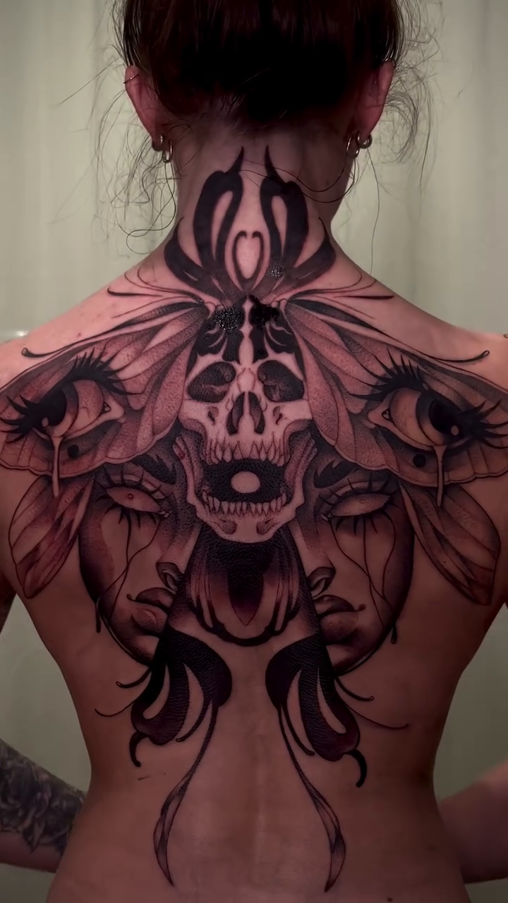 Tattoo by @felizestrella_tattoo — dark_realism, black_and_grey