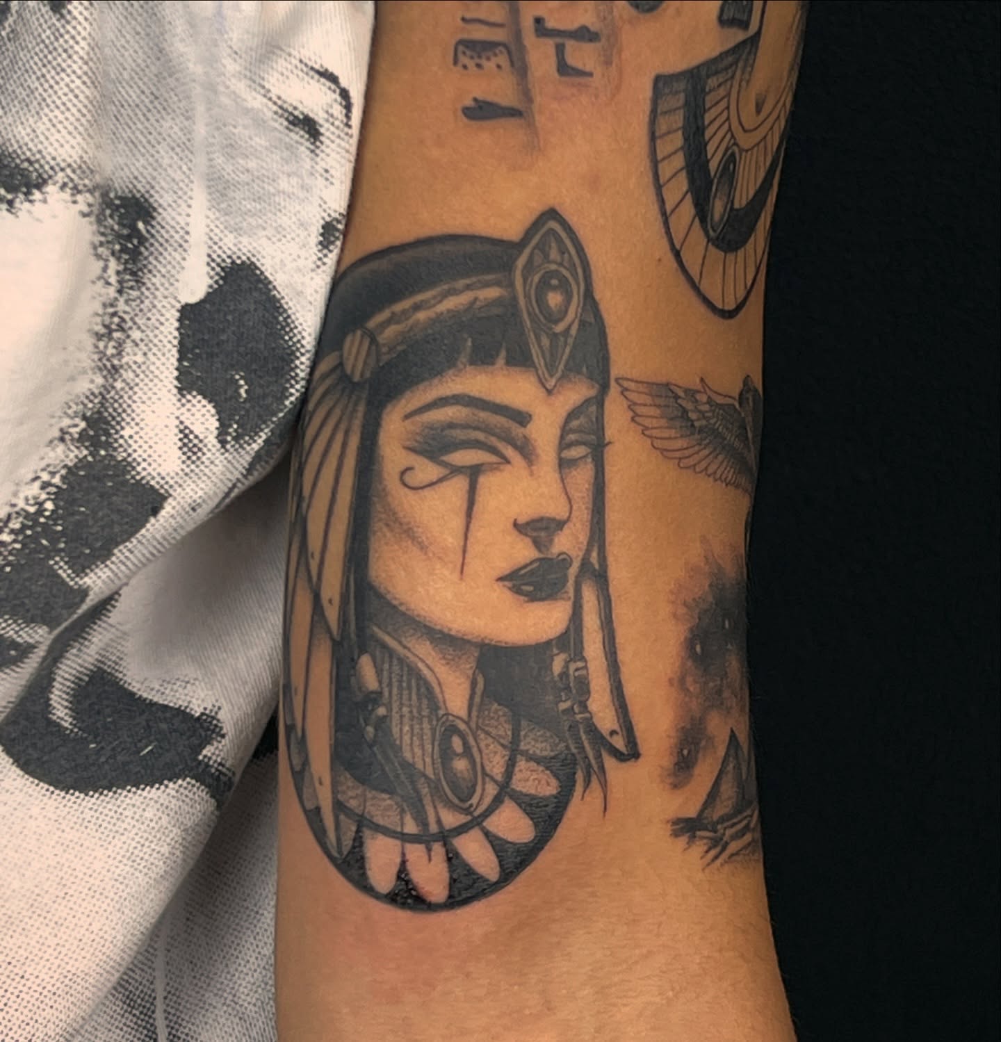 Egyptian queen realism tattoo on the forearm by Neeko