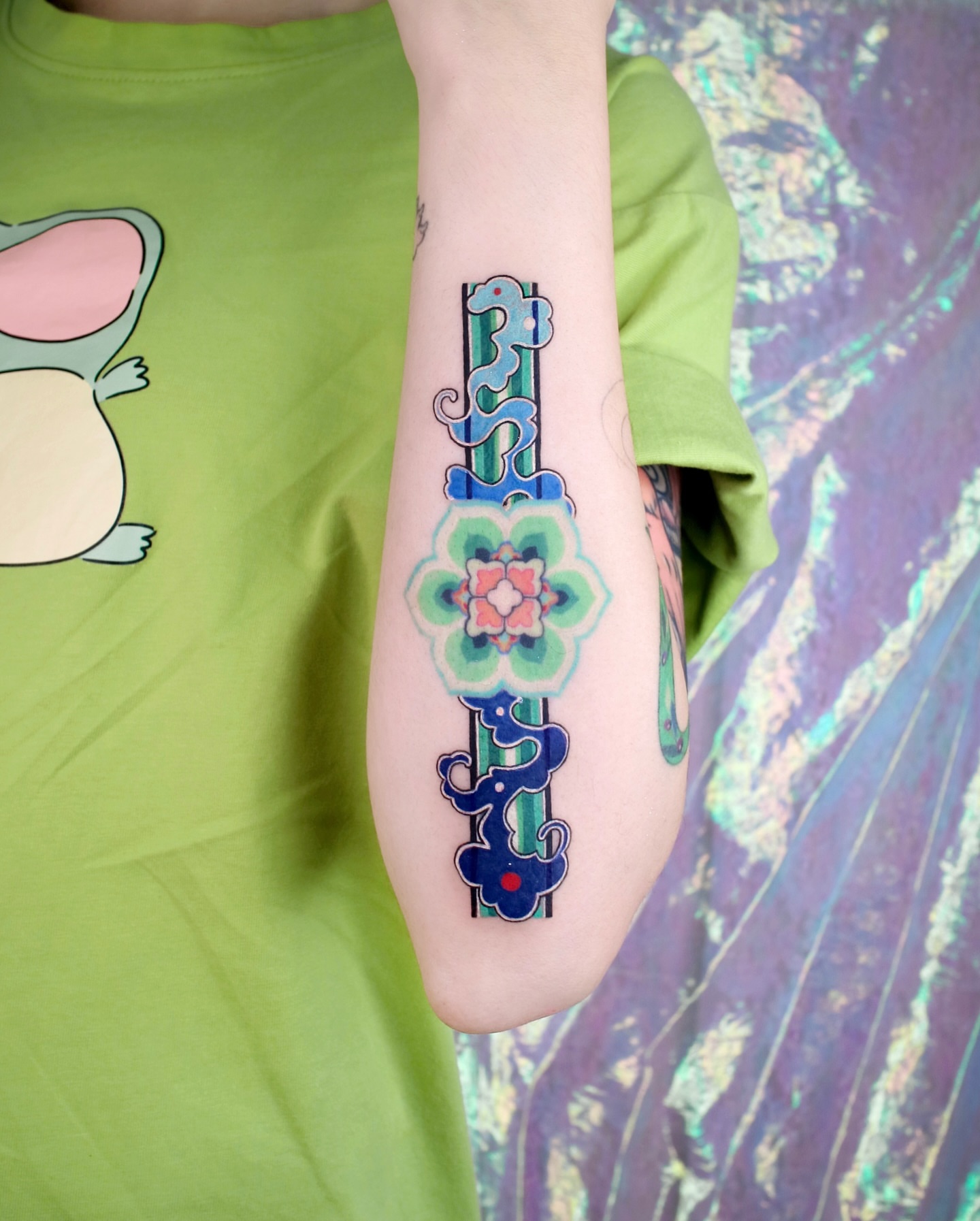 Geometric pattern geometric tattoo on the forearm by 밍꽈 타투