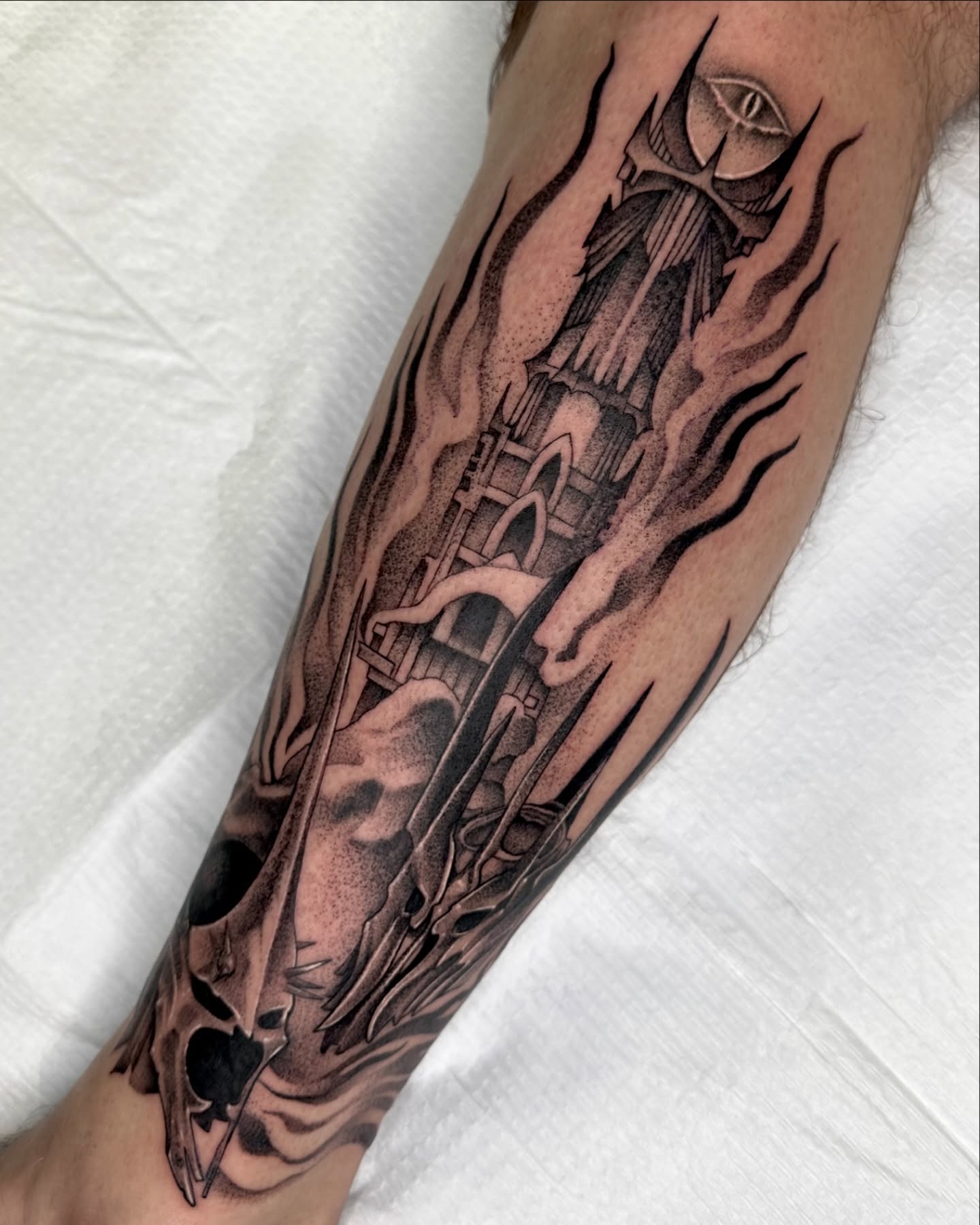Ship and smoke realism tattoo on the forearm by ᴇʟɪᴢᴀ ɢᴏɴᴢᴀʟᴇᴢ