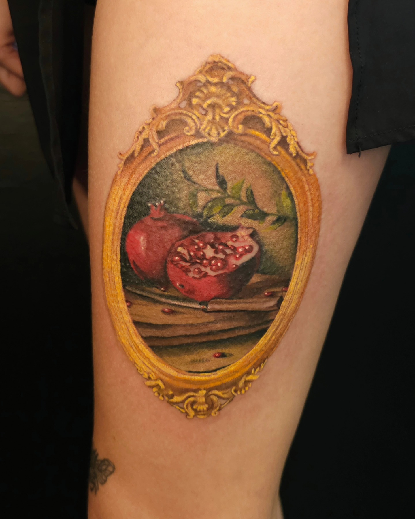Tattoo by @tatoutofhell โ realism