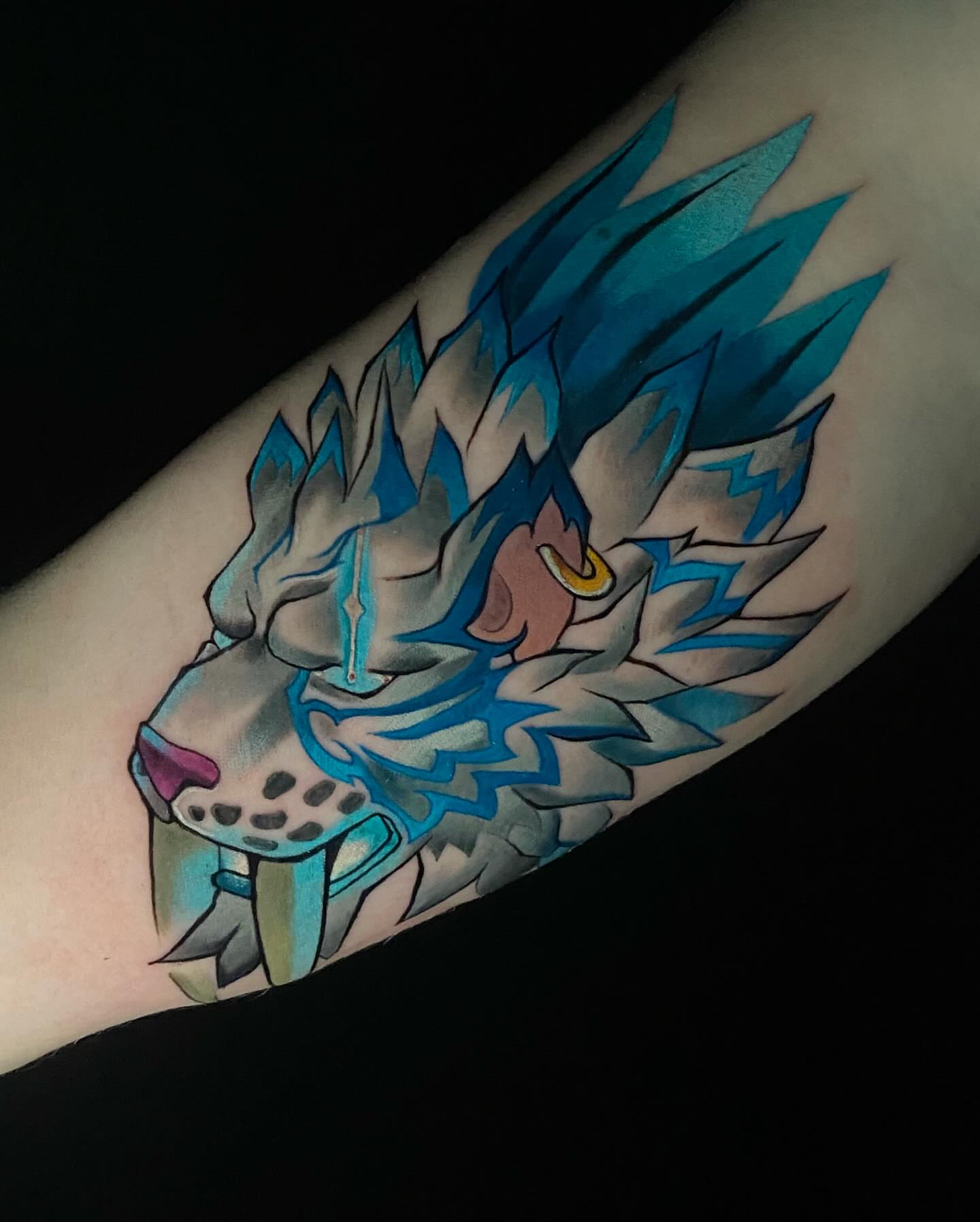 Lion new school tattoo on the forearm by Bruce becerra tattoos