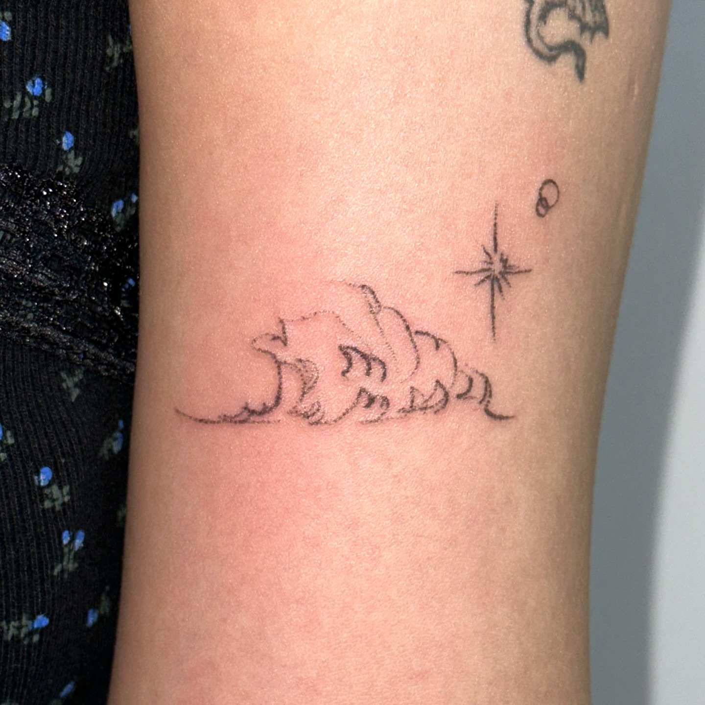 Tattoo by @011poke — minimalist