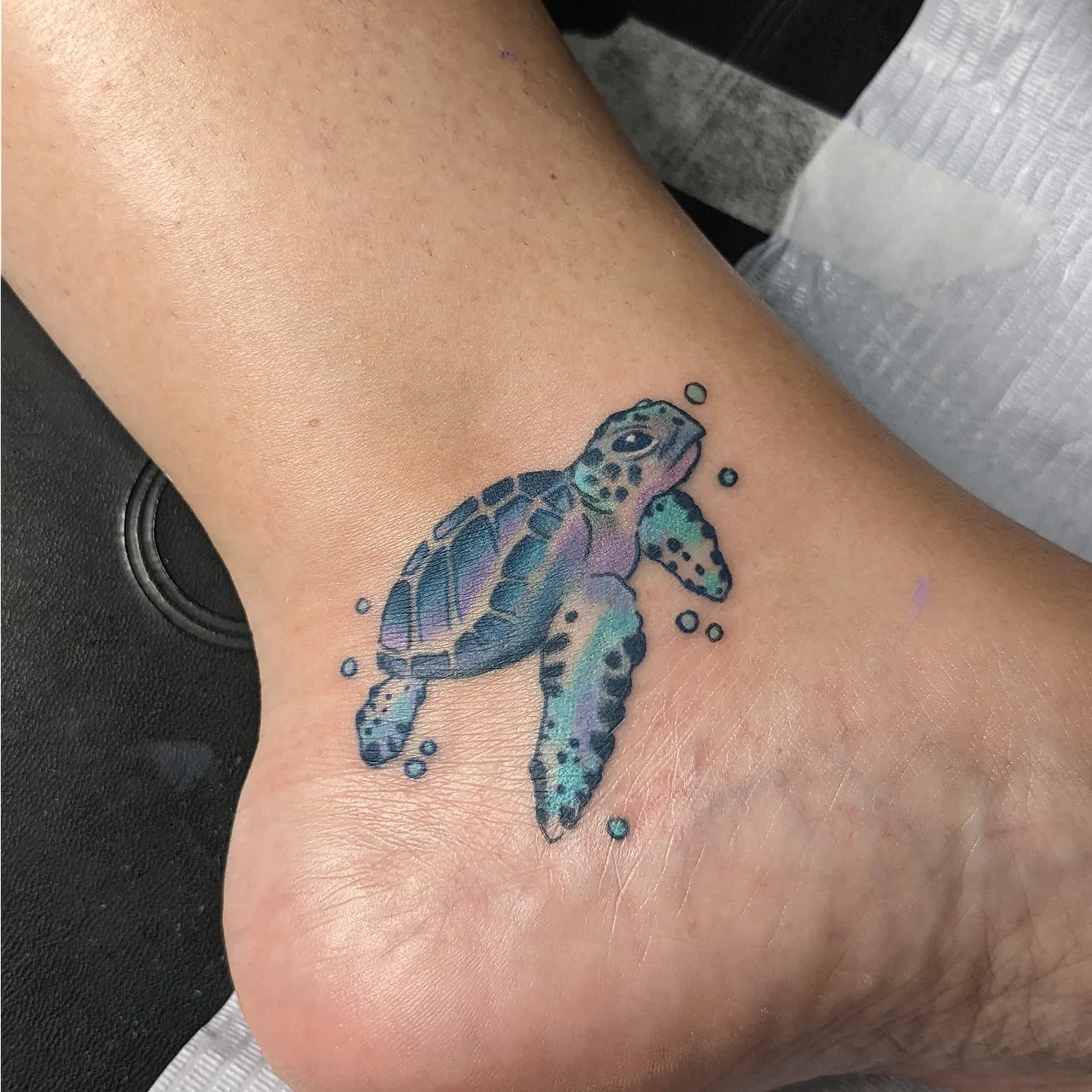 Tattoo by @jazihnotattoo — fine_line, realism