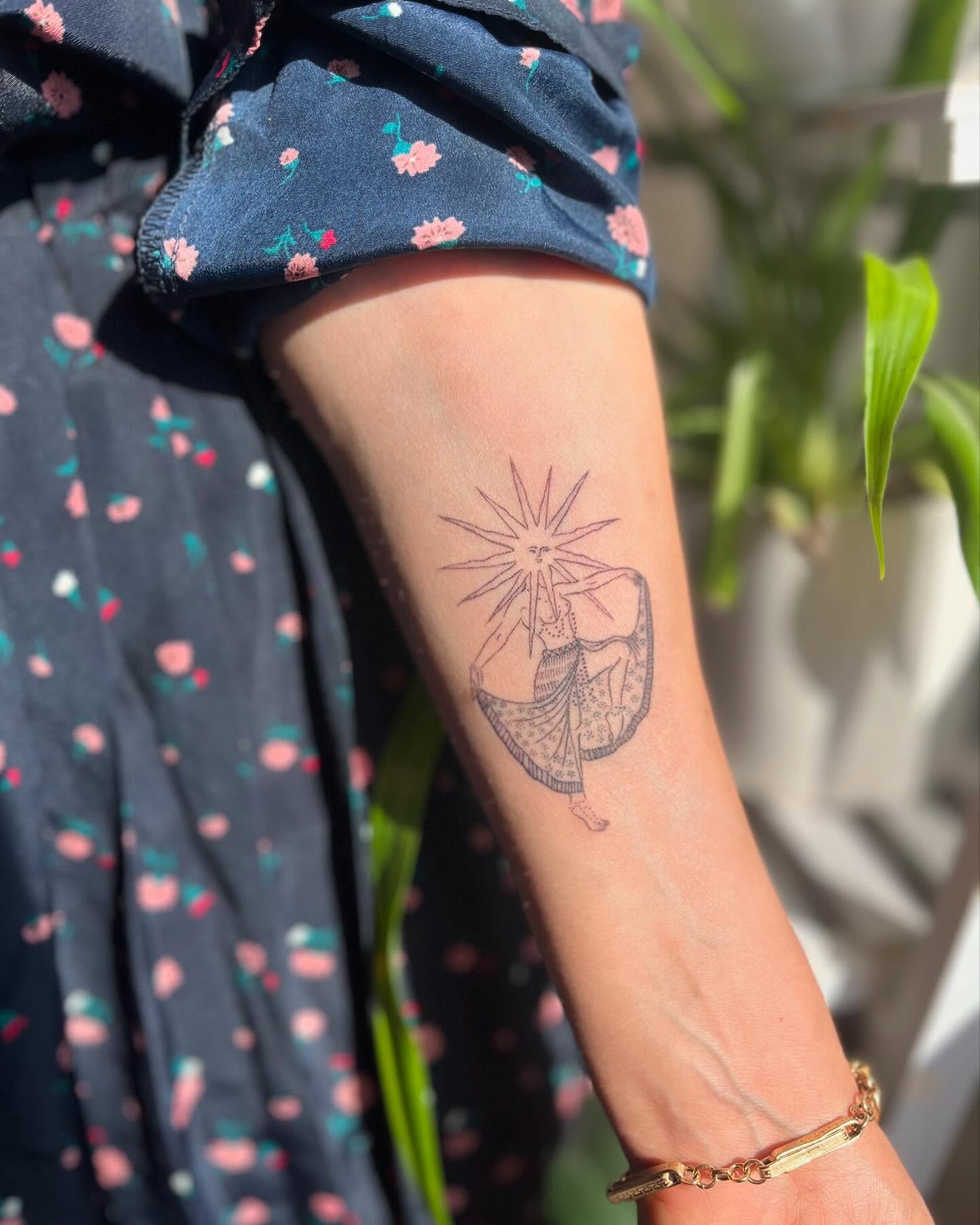 Tattoo by @sautattooo — fine_line