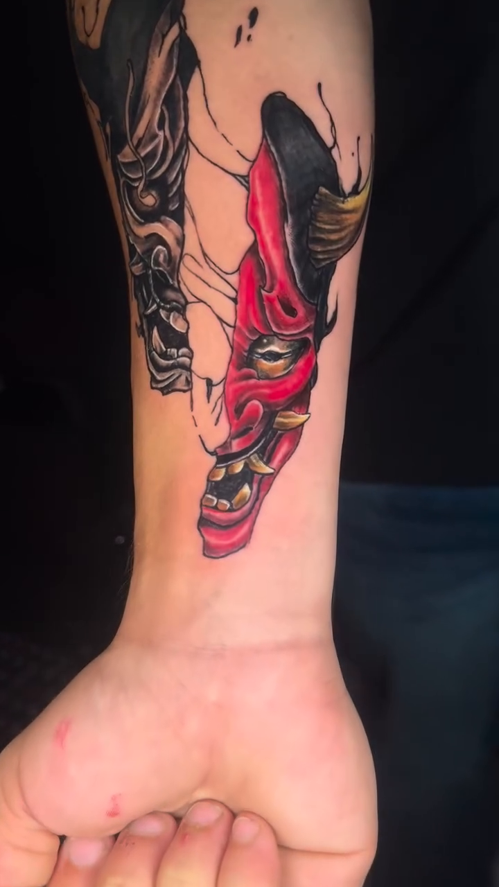 Tattoo by @tattooz_by_glen — japanese_irezumi, blackwork