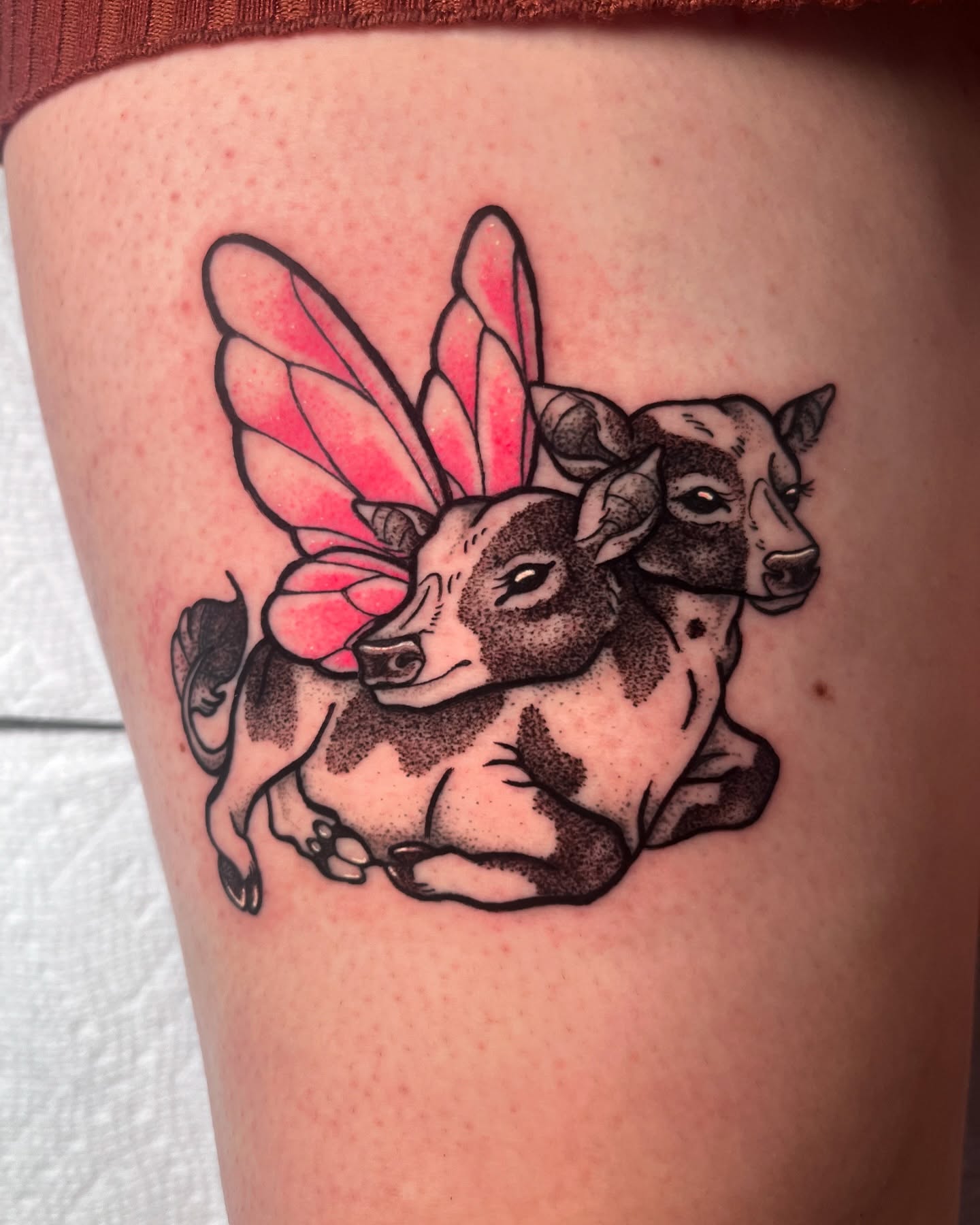 Tattoo by @beccalynntattoo — dotwork
