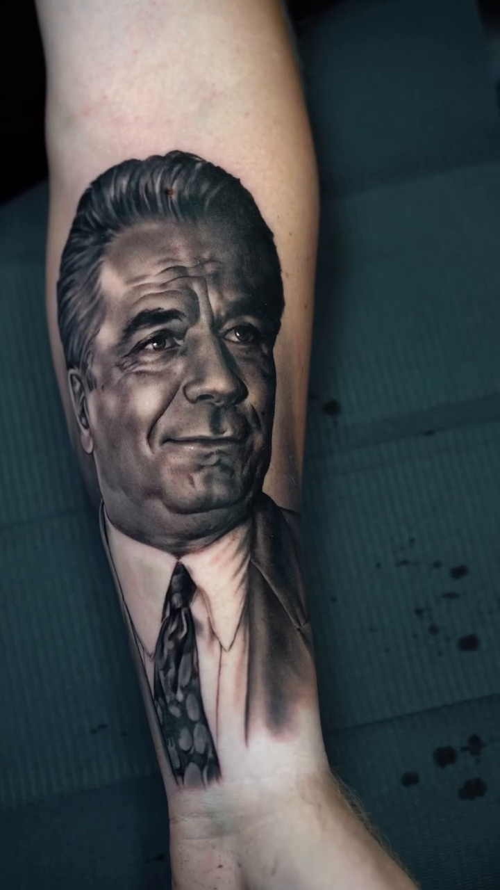 Man in suit realism tattoo by 𝒁𝒂𝒌 𝑷𝒆𝒓𝒓𝒚