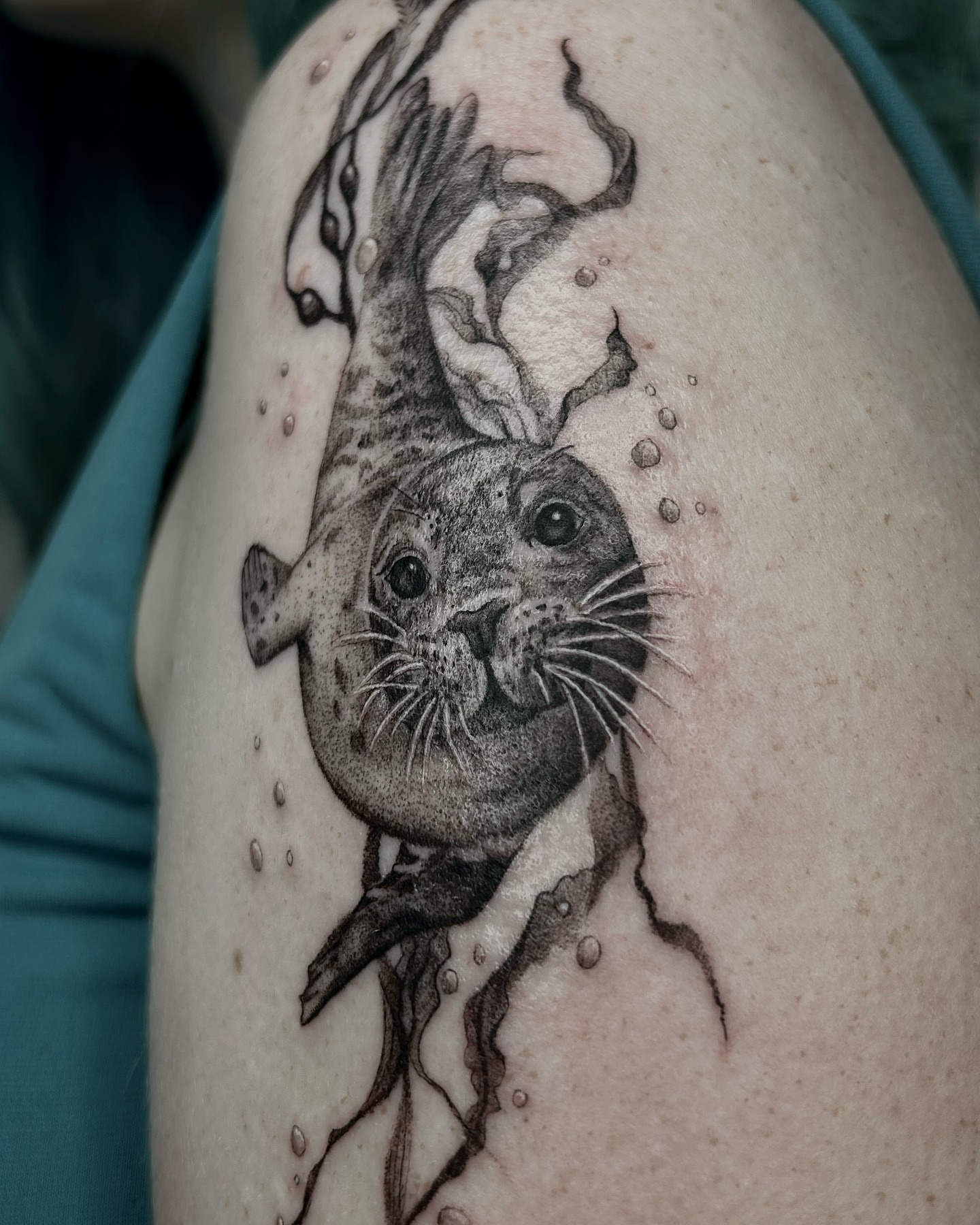 Tattoo by @savmaxtatz โ realism