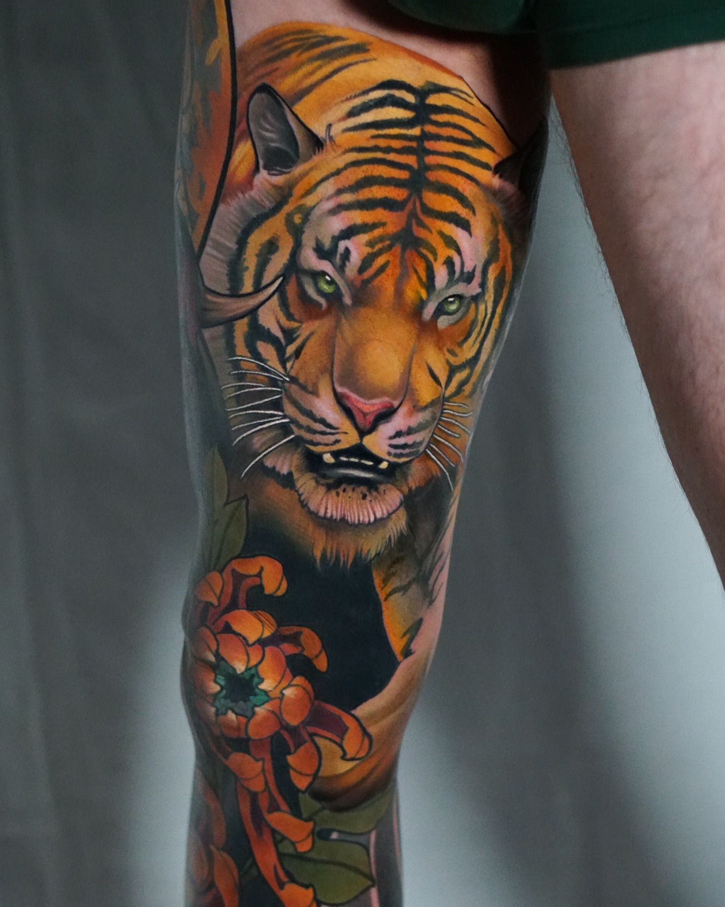 Tiger realism tattoo on the leg by Milo Alfring Tattoo