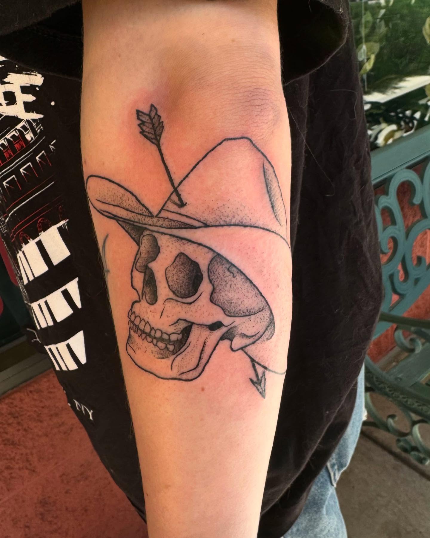 Tattoo by @porcelain_tats โ dotwork, realism