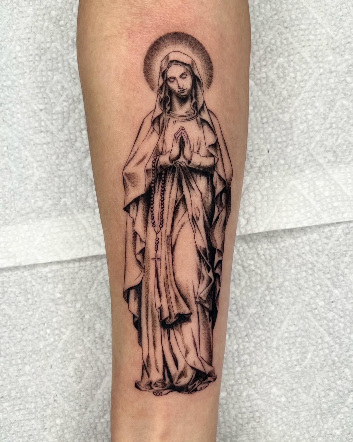 Tattoo by @zaktats — black_and_grey