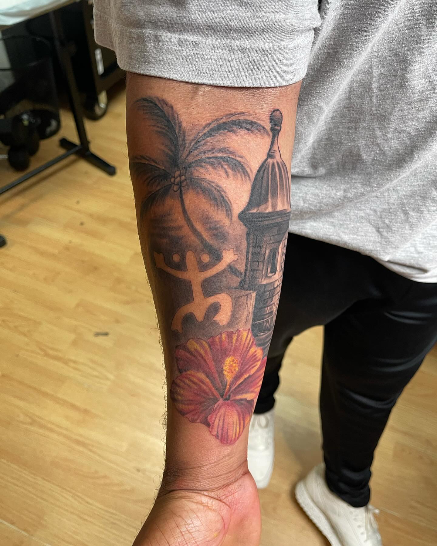 Tattoo by @yayo_rtn — new_school