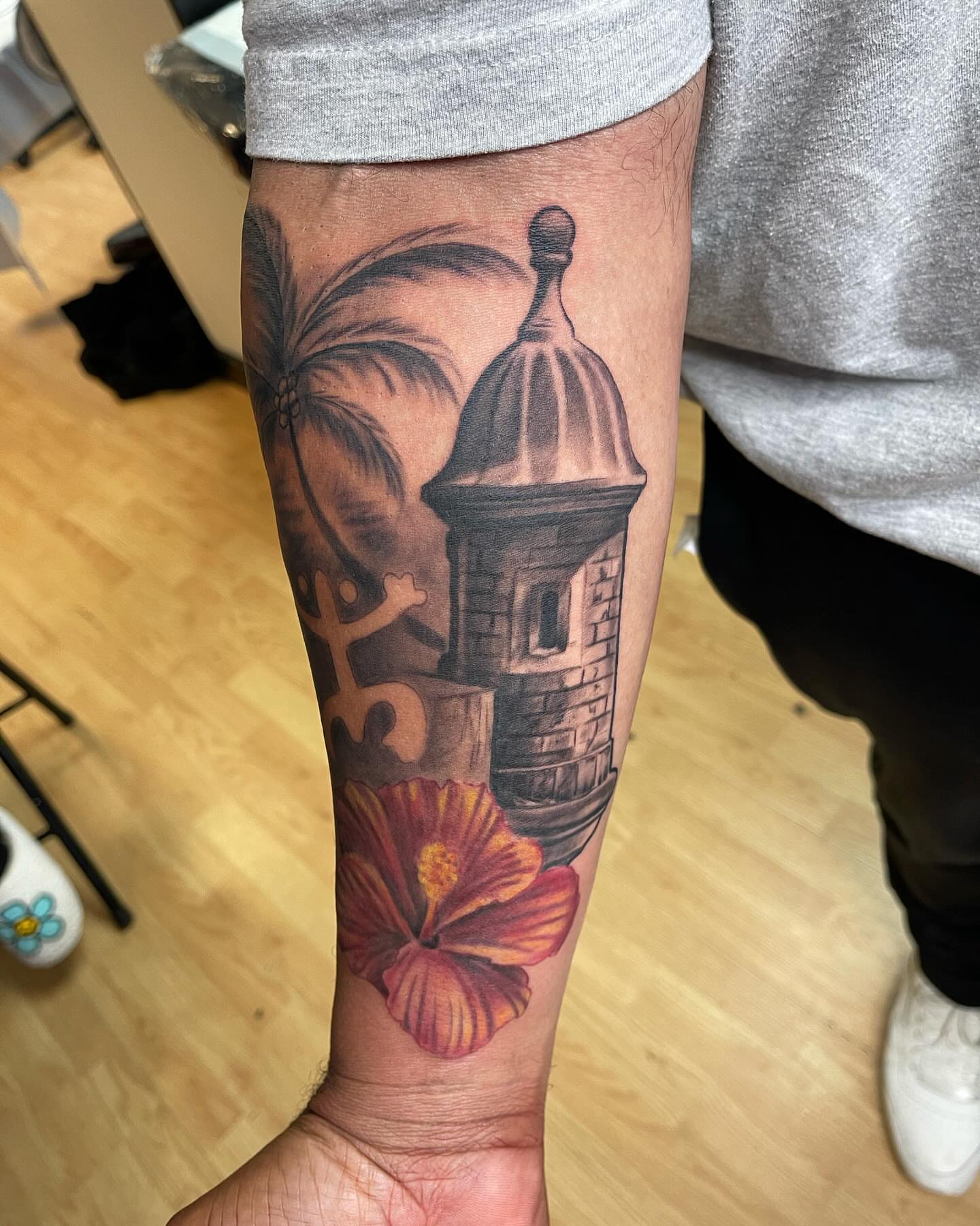 Tattoo by @yayo_rtn — realism