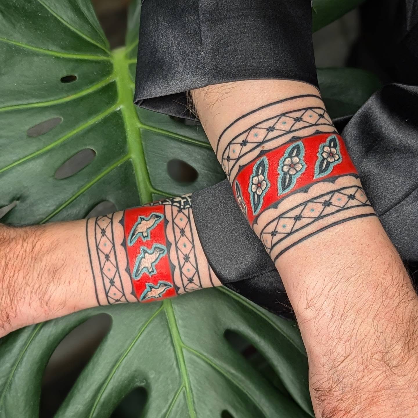 Tattoo by @elistudertattoo — geometric