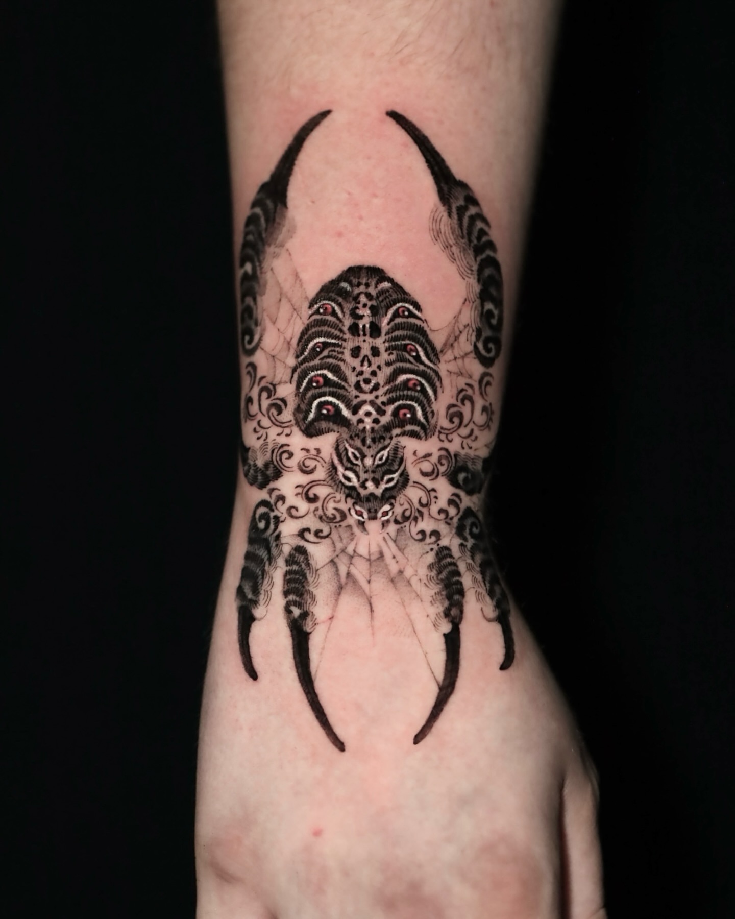 Scorpion geometric tattoo on the forearm by 𝐆𝐑𝐄𝐄𝐃
