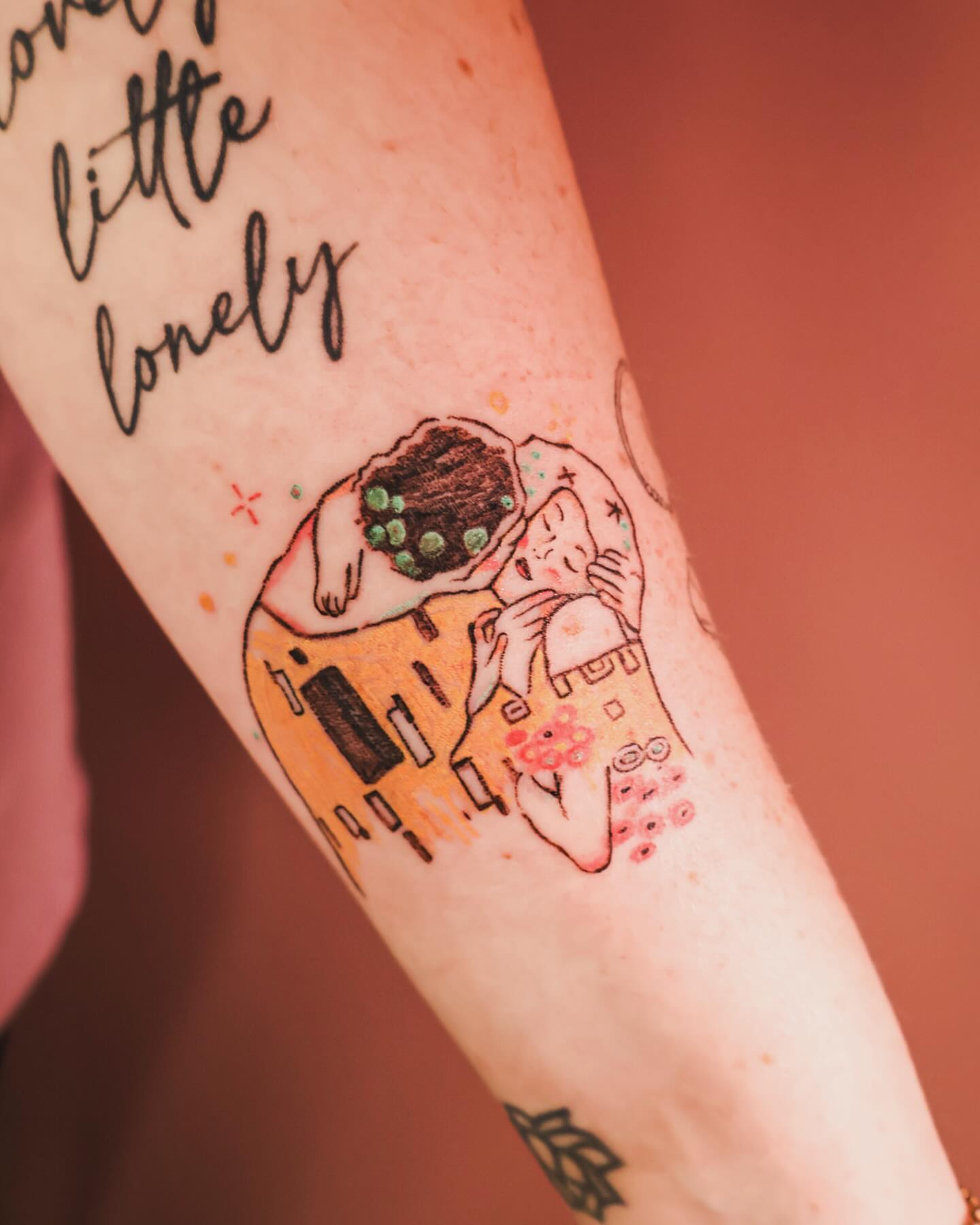 Tattoo by @qsltattoo — dotwork, illustrative