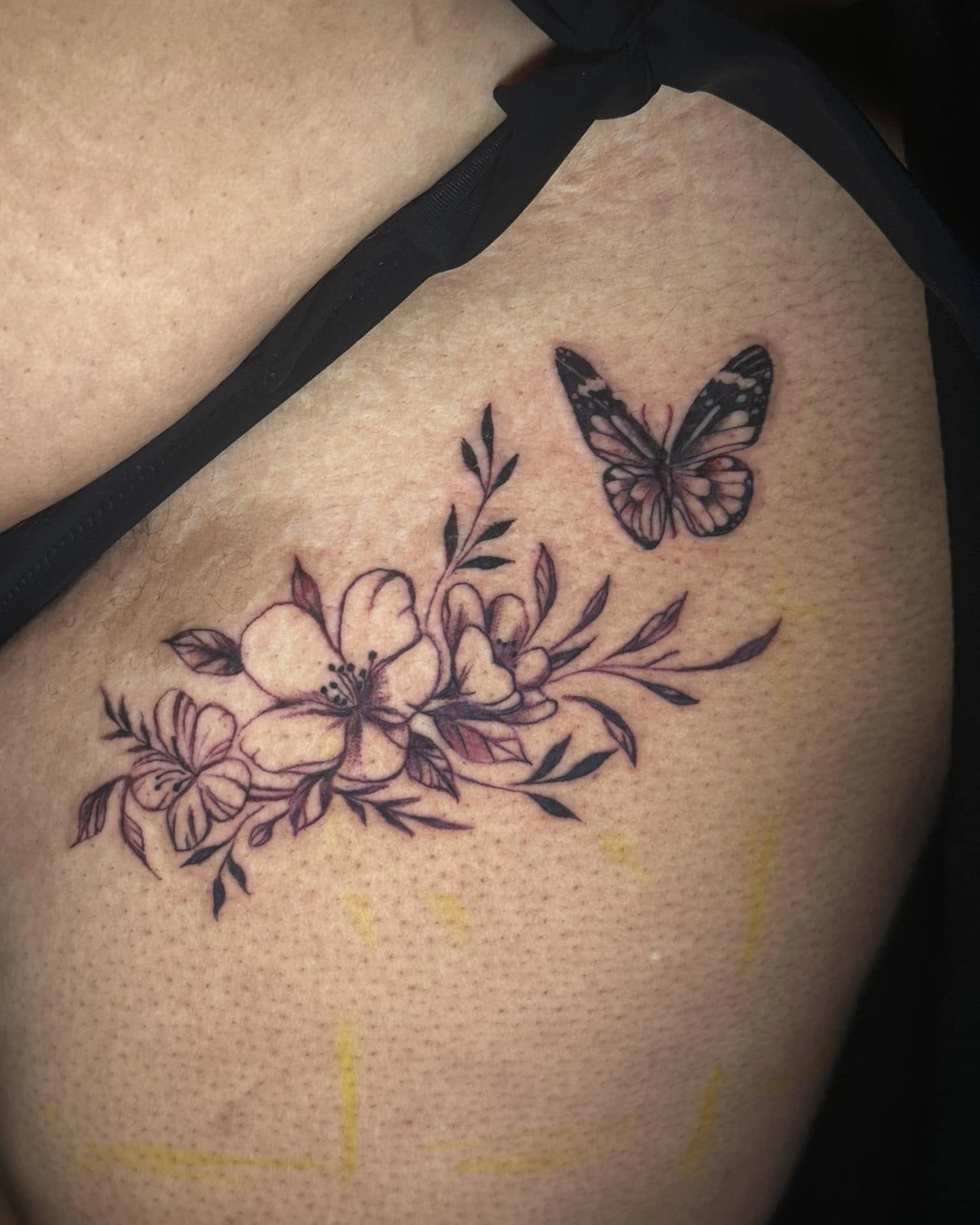 Tattoo by @beccactattoos — black_and_grey