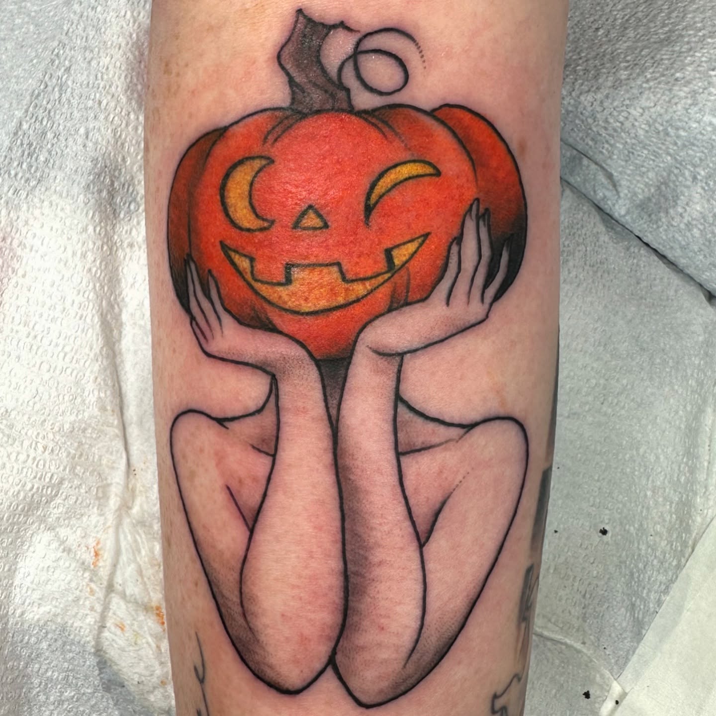 Tattoo by @jentle.tattoos โ american_traditional