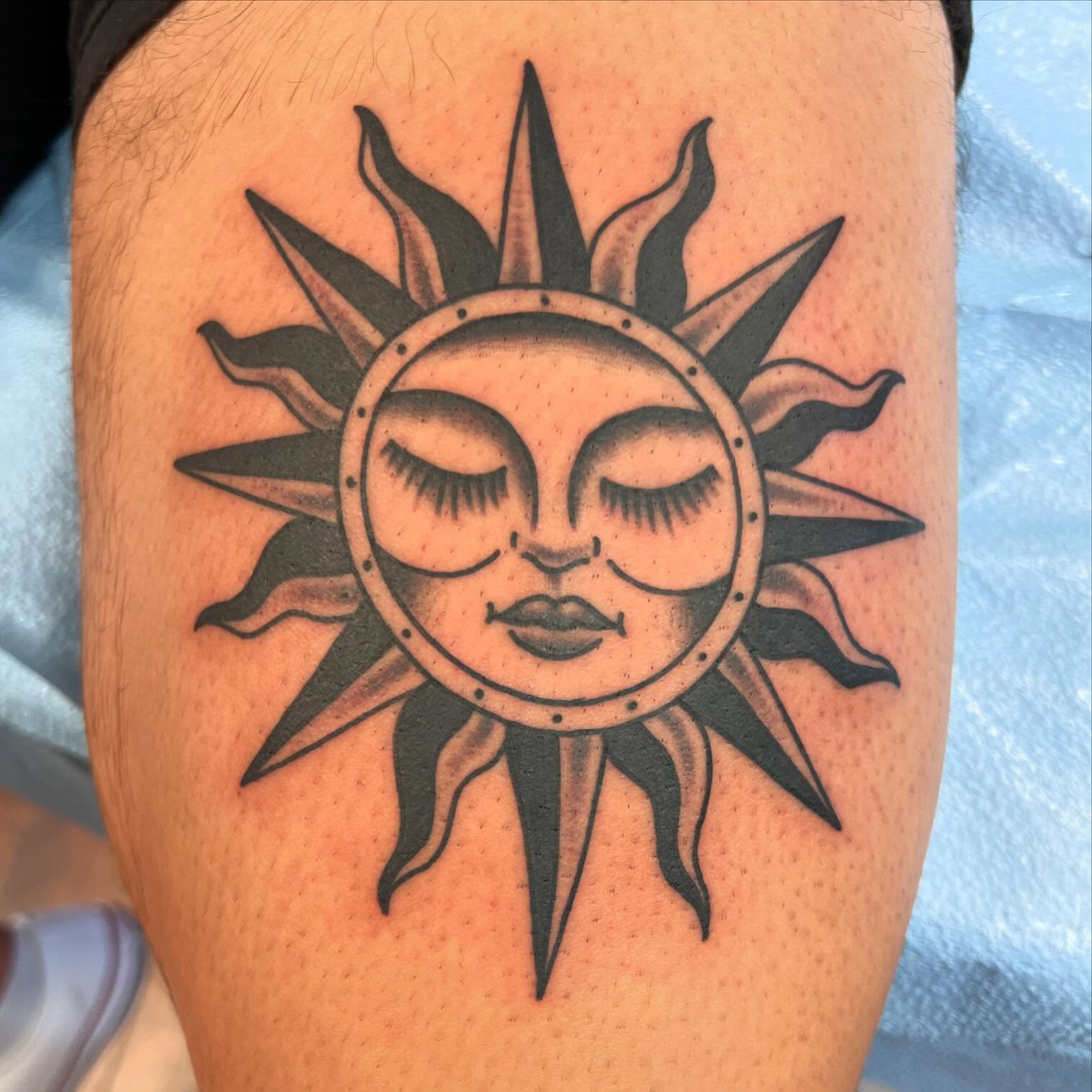 Tattoo by @howler.tattoos โ black_and_grey